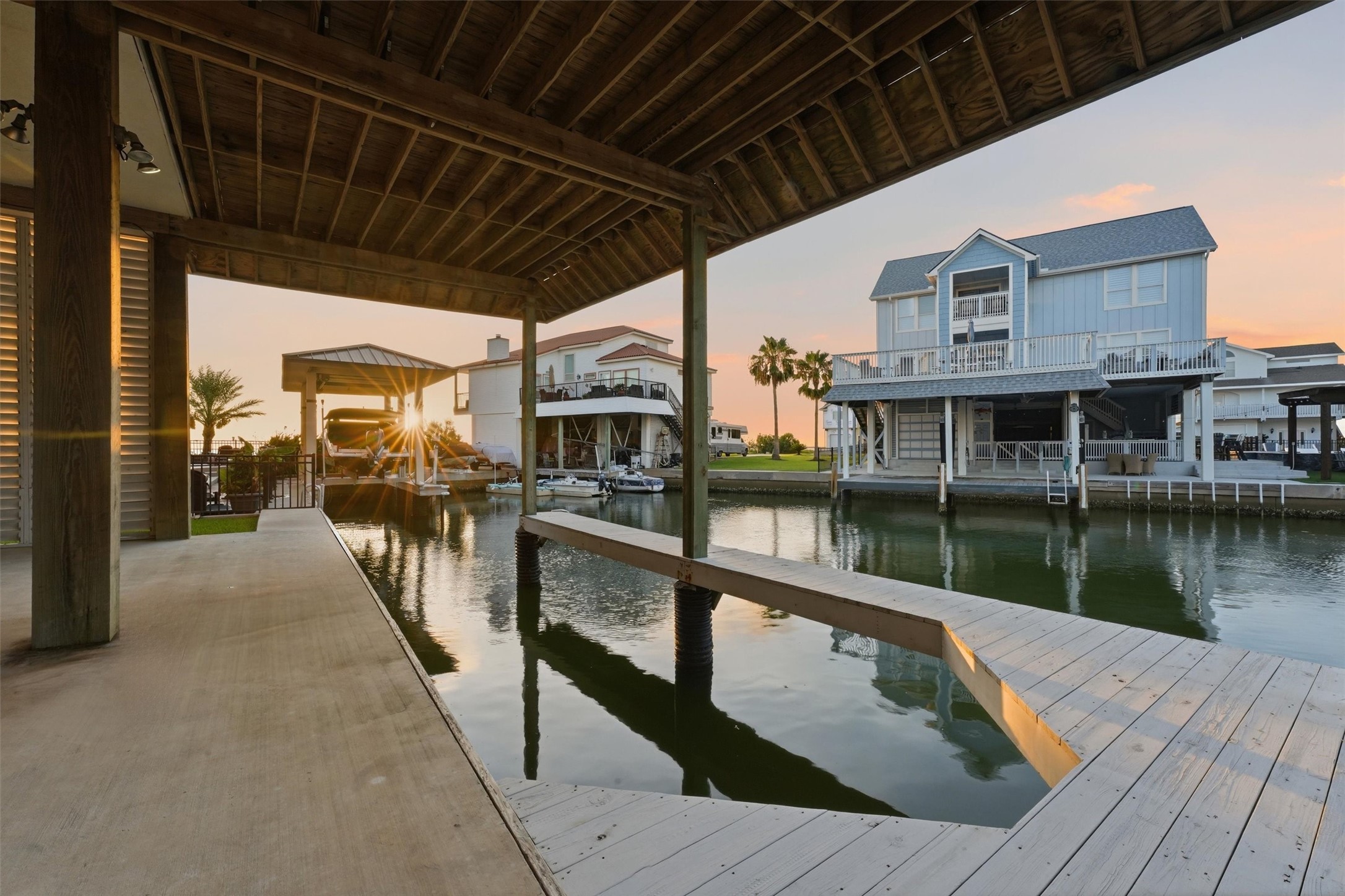 The private boat slip keeps your boat close at hand, making it easy to head out for fishing, cruising, or a sunset ride whenever the mood strikes.