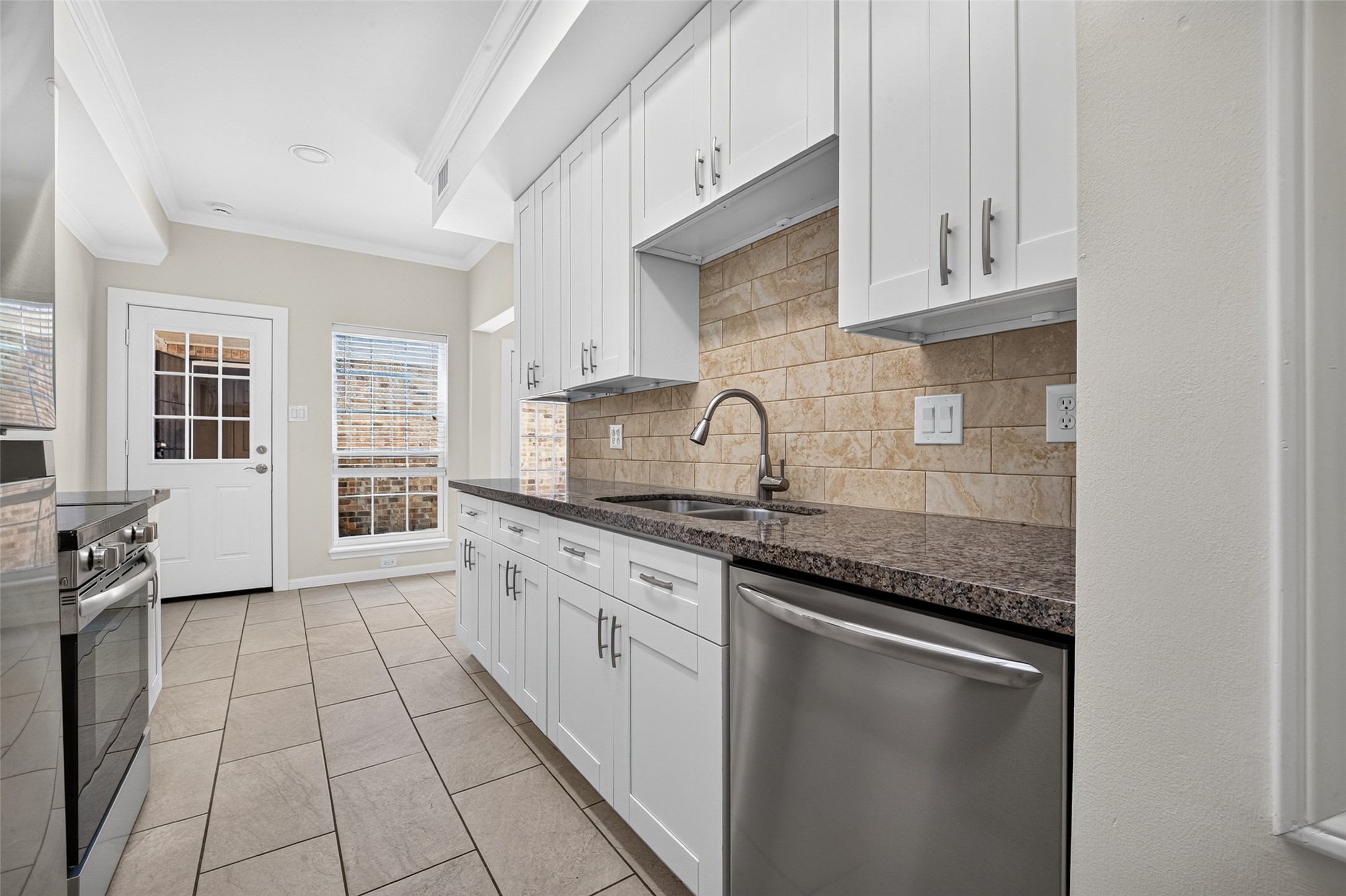 600 Wilcrest Drive, #66, Houston, TX 77042