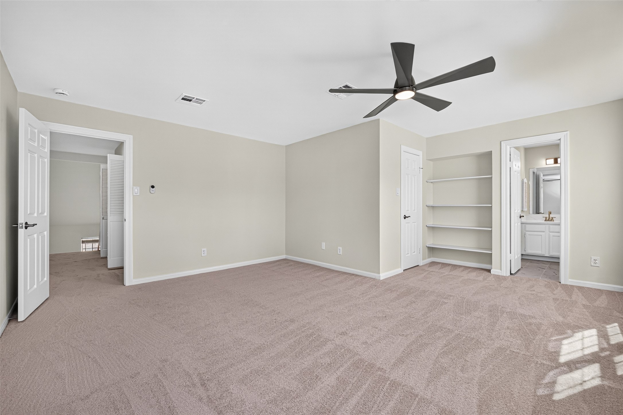 600 Wilcrest Drive, #66, Houston, TX 77042