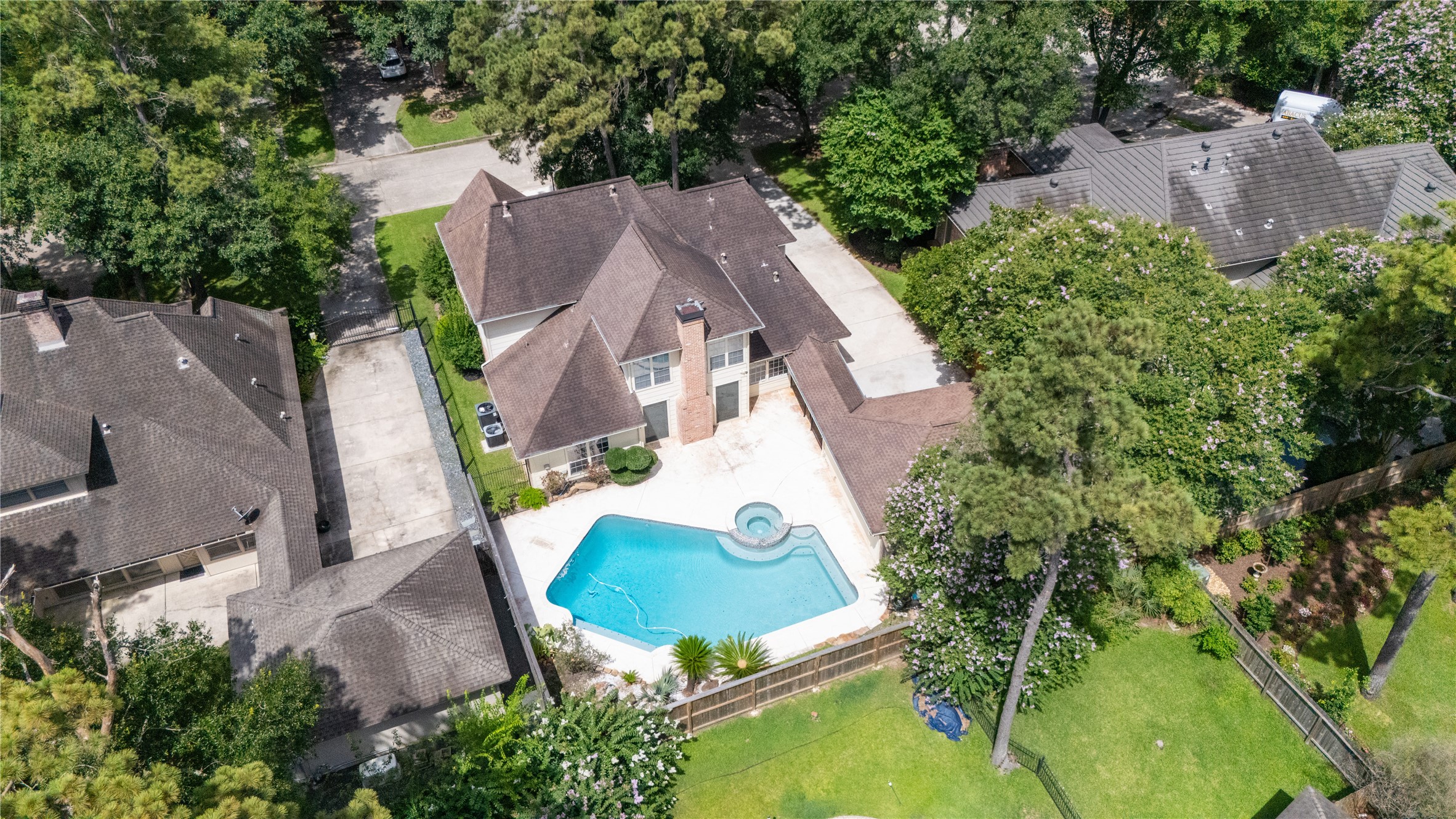 14014 Court Of Regents, Houston, TX 77069