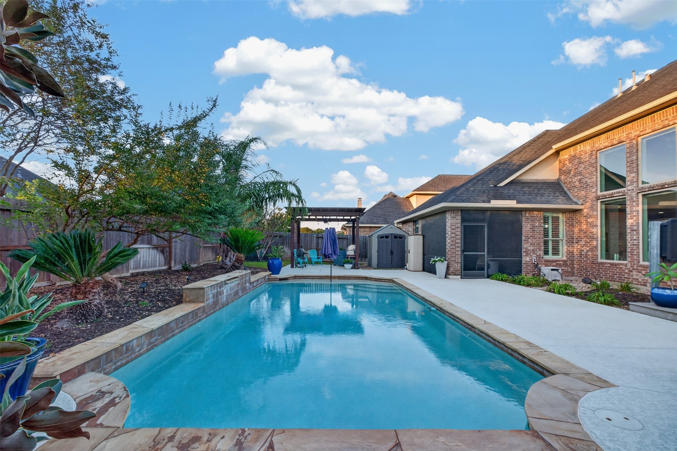 Lovely large sports pool to enjoy the Texas weather