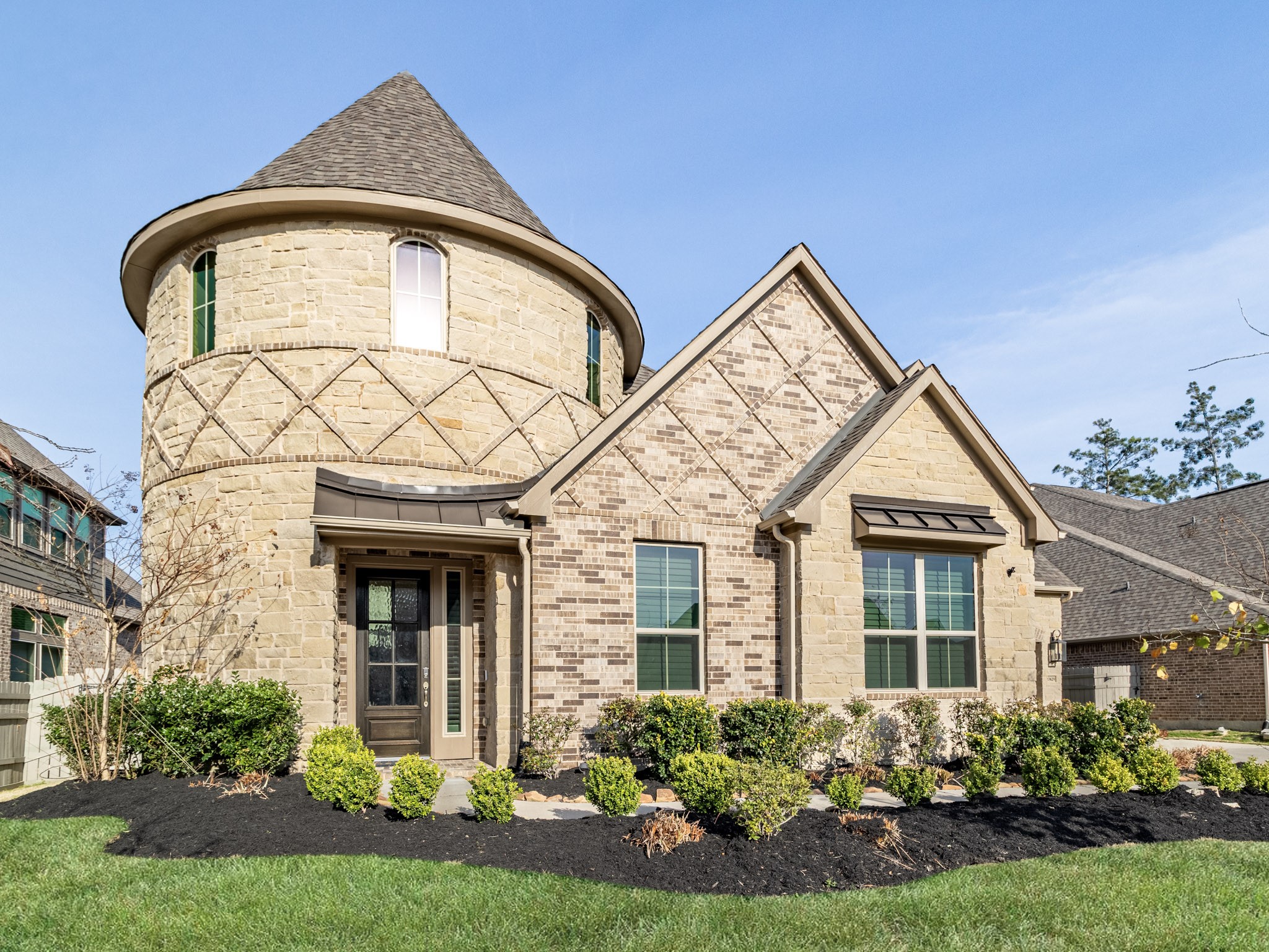 17429 Orchid Falls Lane, Conroe, TX 77302