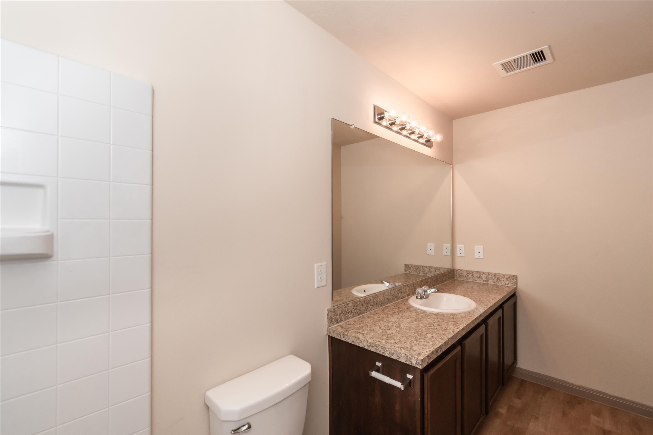 Photos may be representative of the floor plan and not the exact home. Finishes, layout, and features of the actual property for lease may vary.