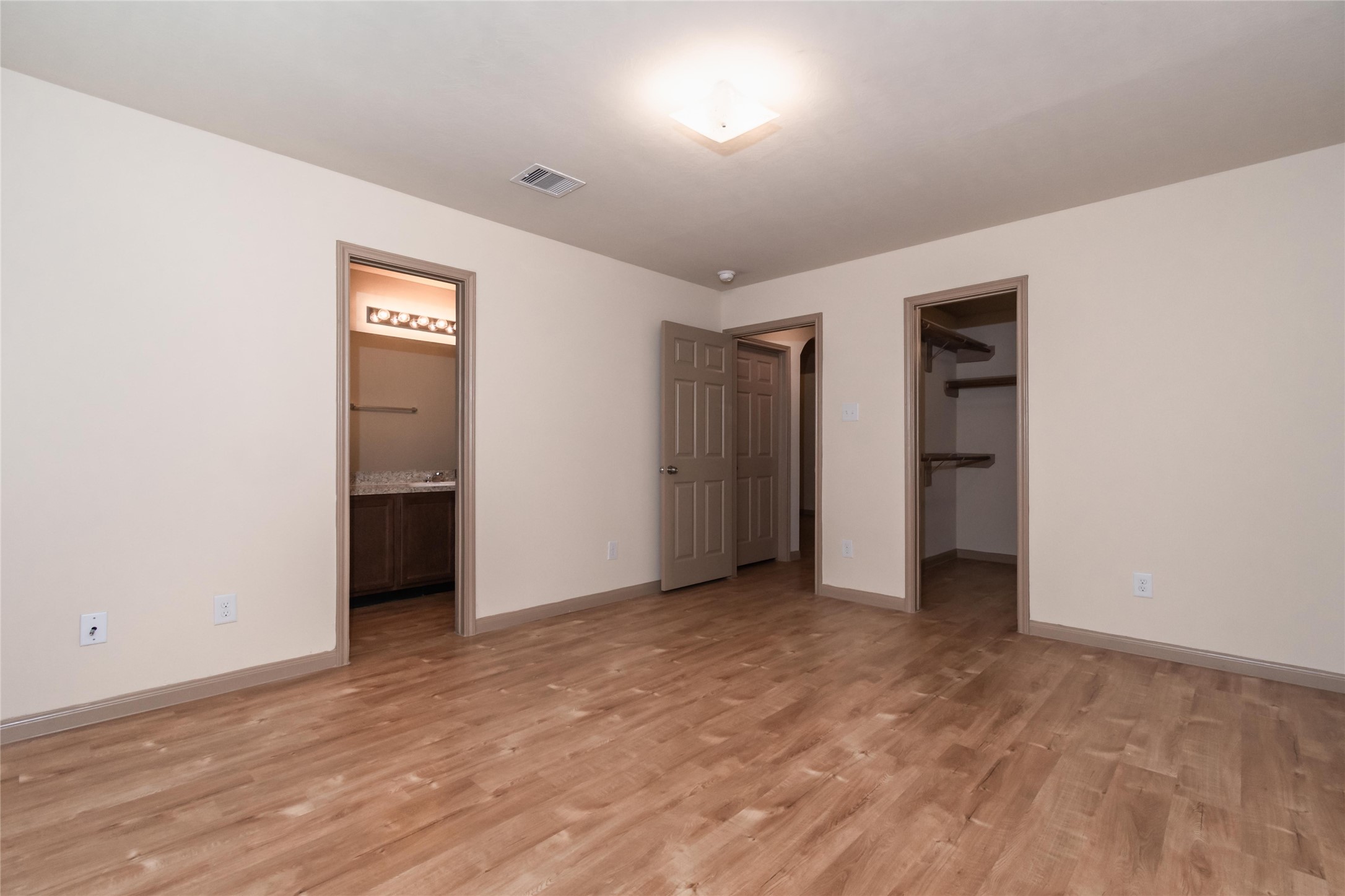 Photos may be representative of the floor plan and not the exact home. Finishes, layout, and features of the actual property for lease may vary.