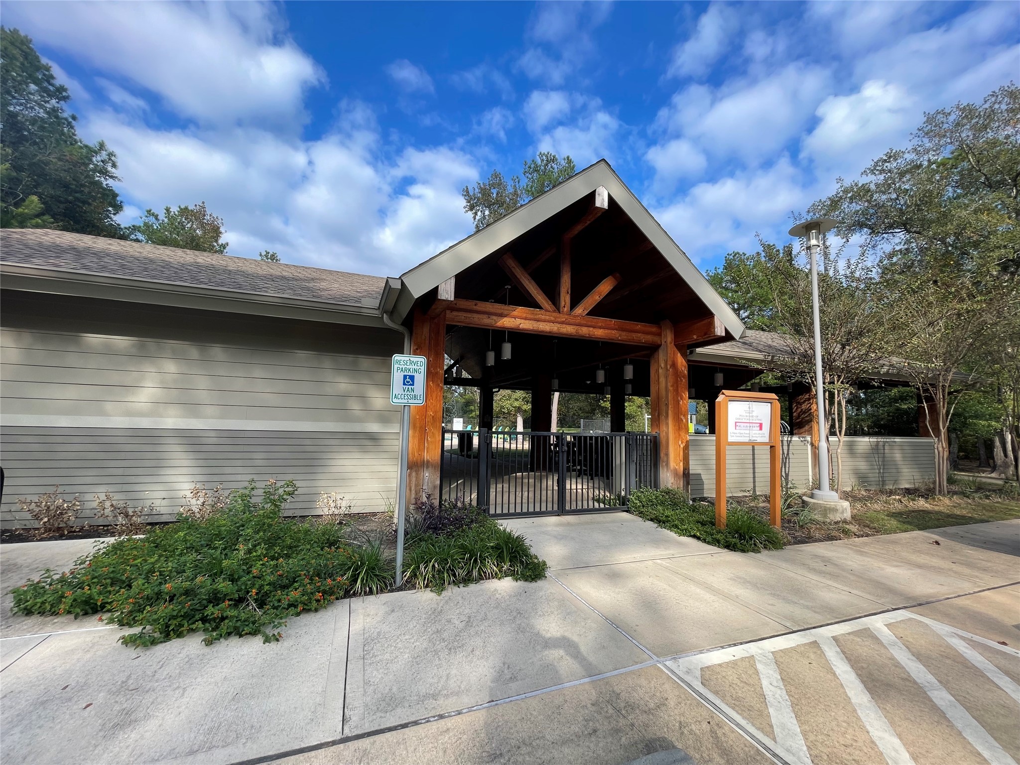 28921 Mustang Drive, Waller, TX 77484