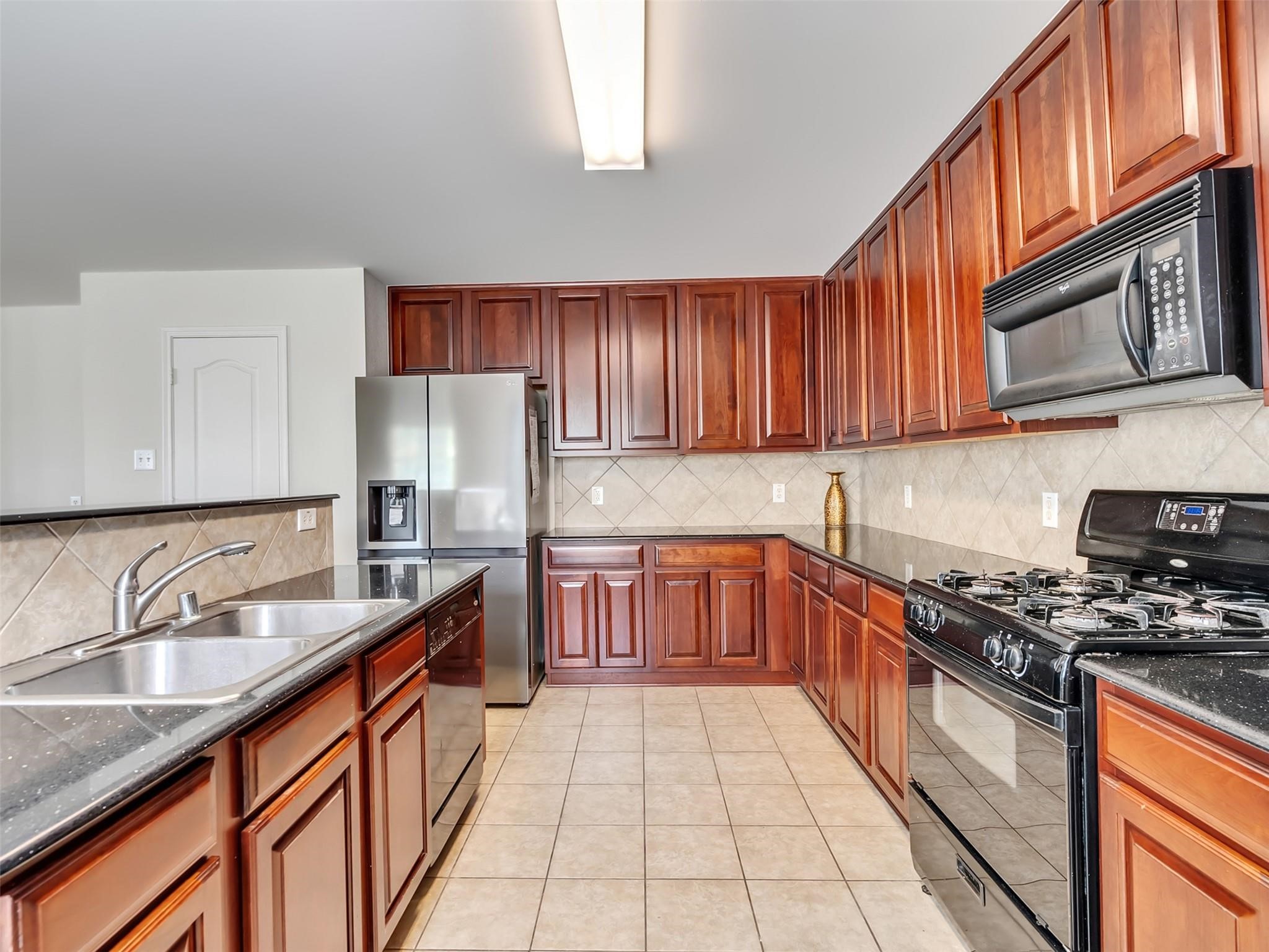 6902 Oleander Grove Way, Houston, TX 77049