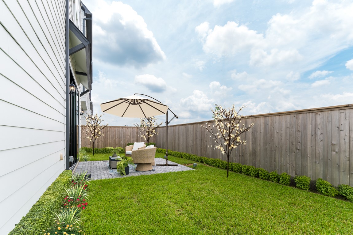 spacious private backyard spacious private backyard
