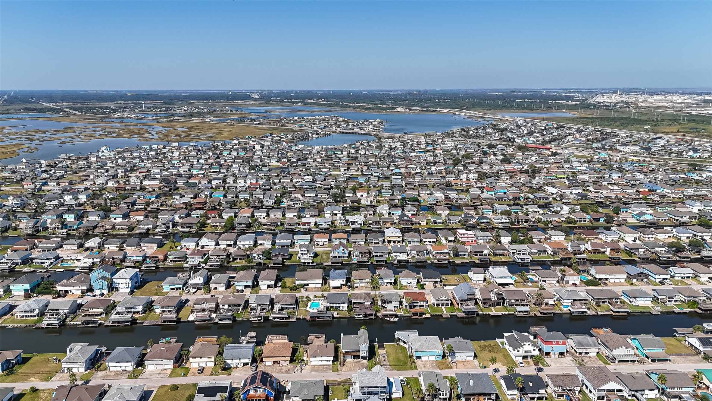 976 Bonita Street, Bayou Vista, TX 77563