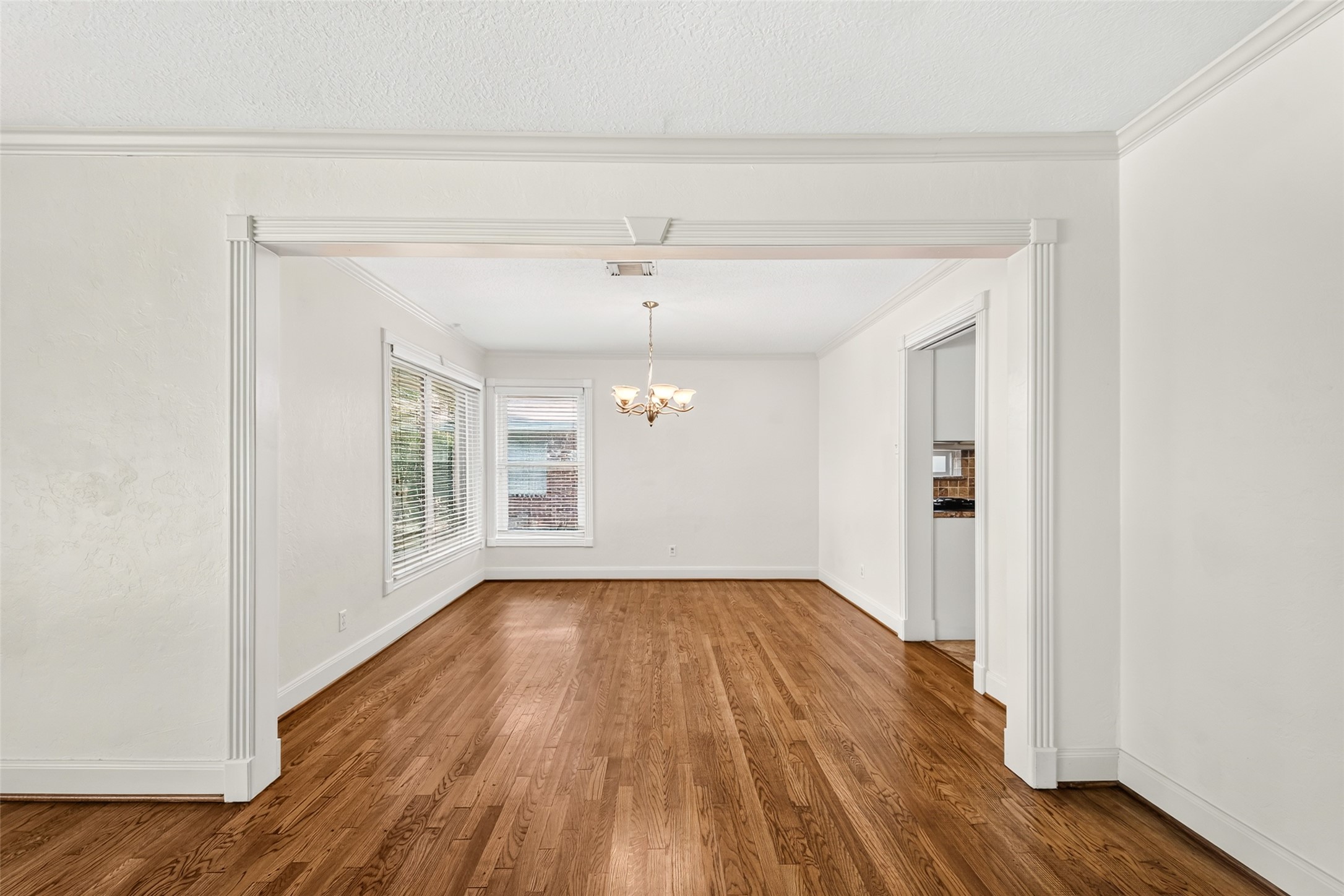 5262 Briarbend Drive, Houston, TX 77096