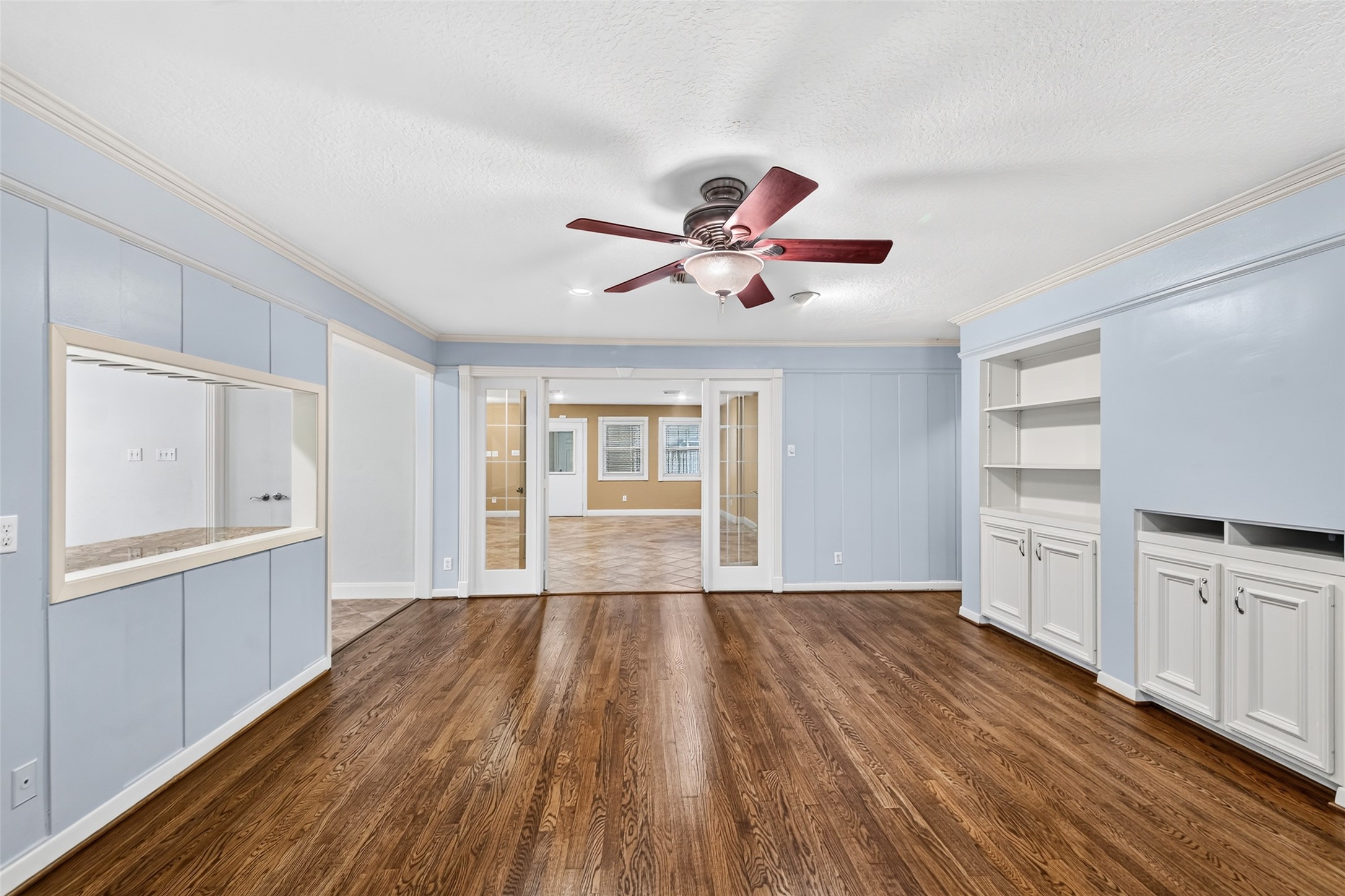 5262 Briarbend Drive, Houston, TX 77096