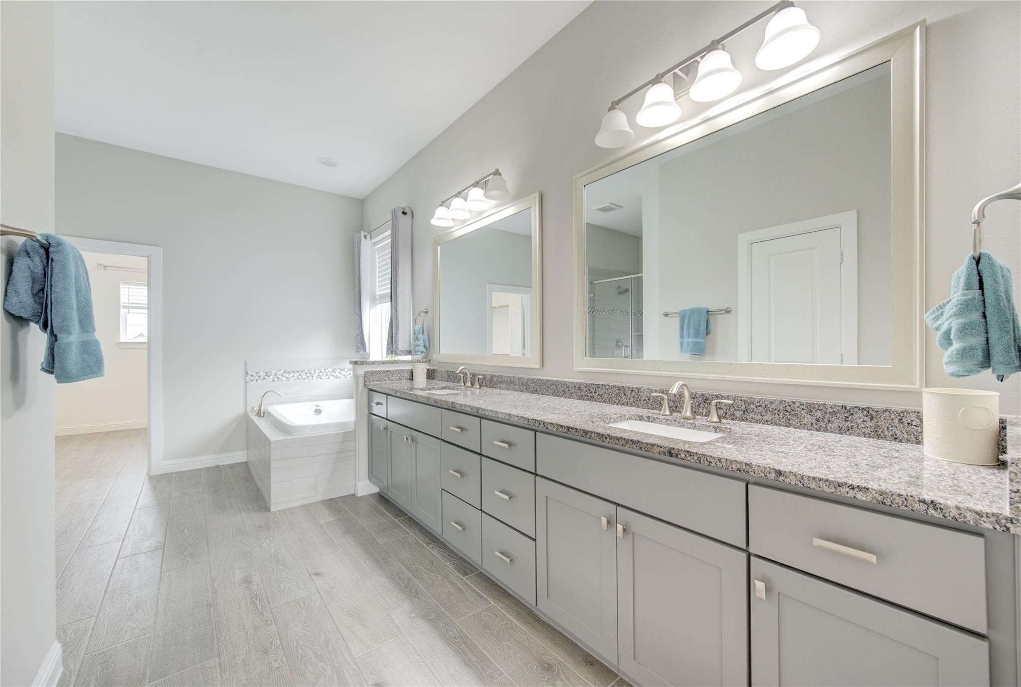 5126 Allen Cay Drive, Texas City, TX 77590