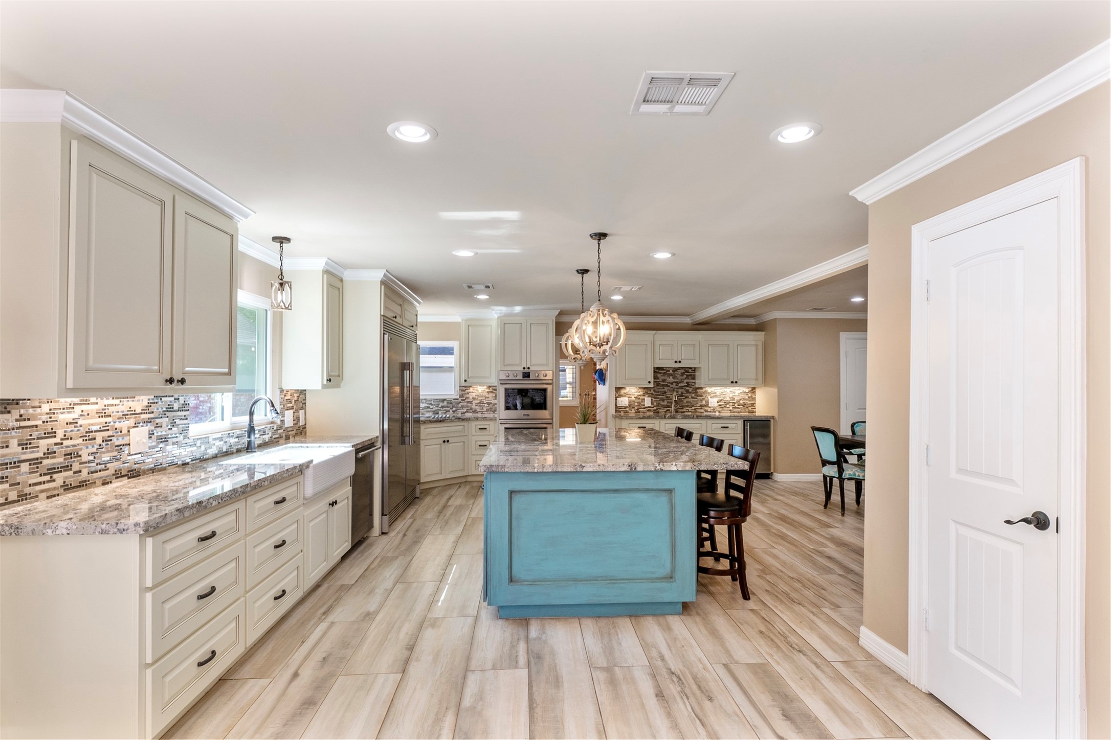 Oversized kitchen island