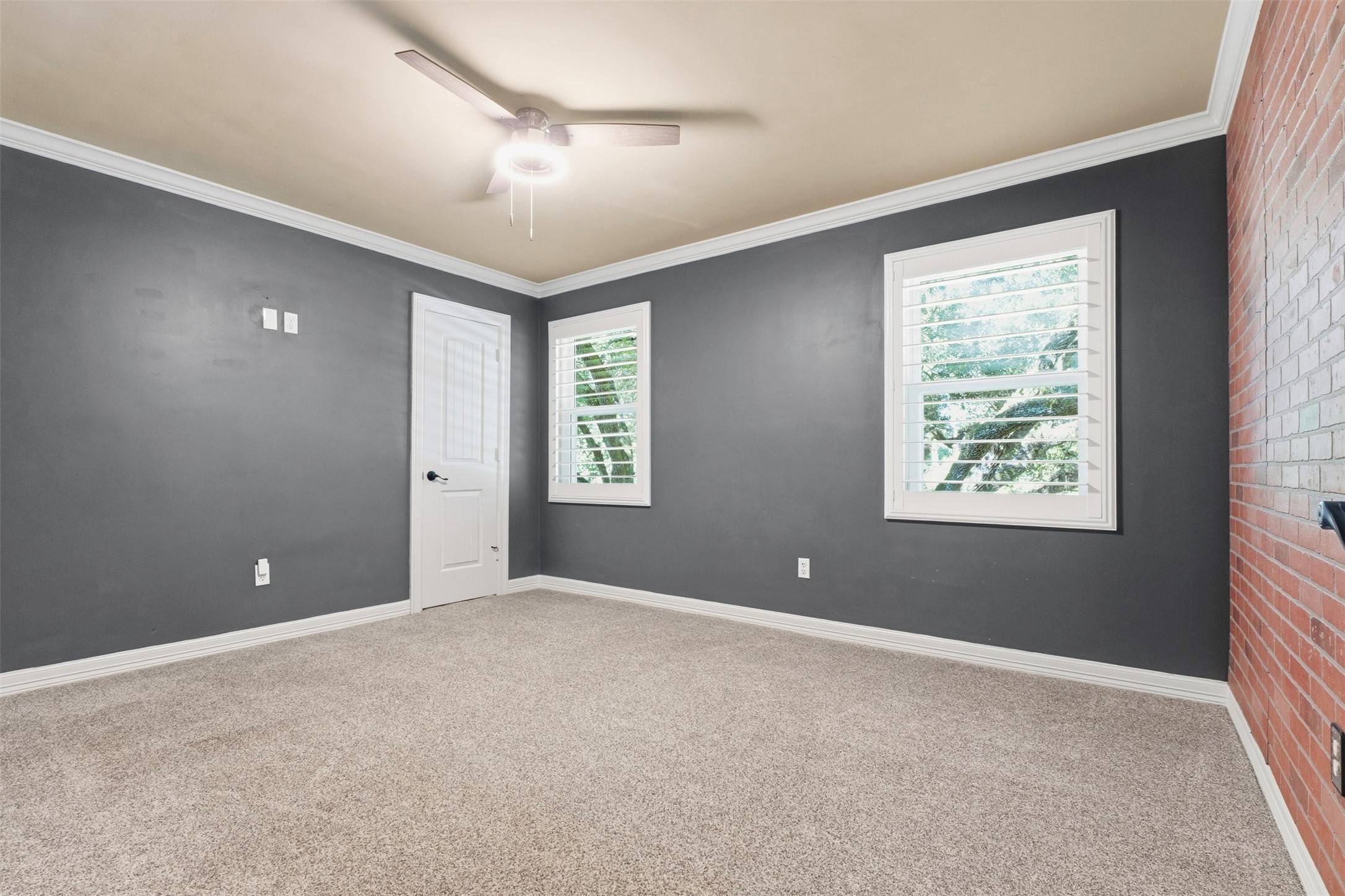 109 Riverbrook Drive, Conroe, TX 77385