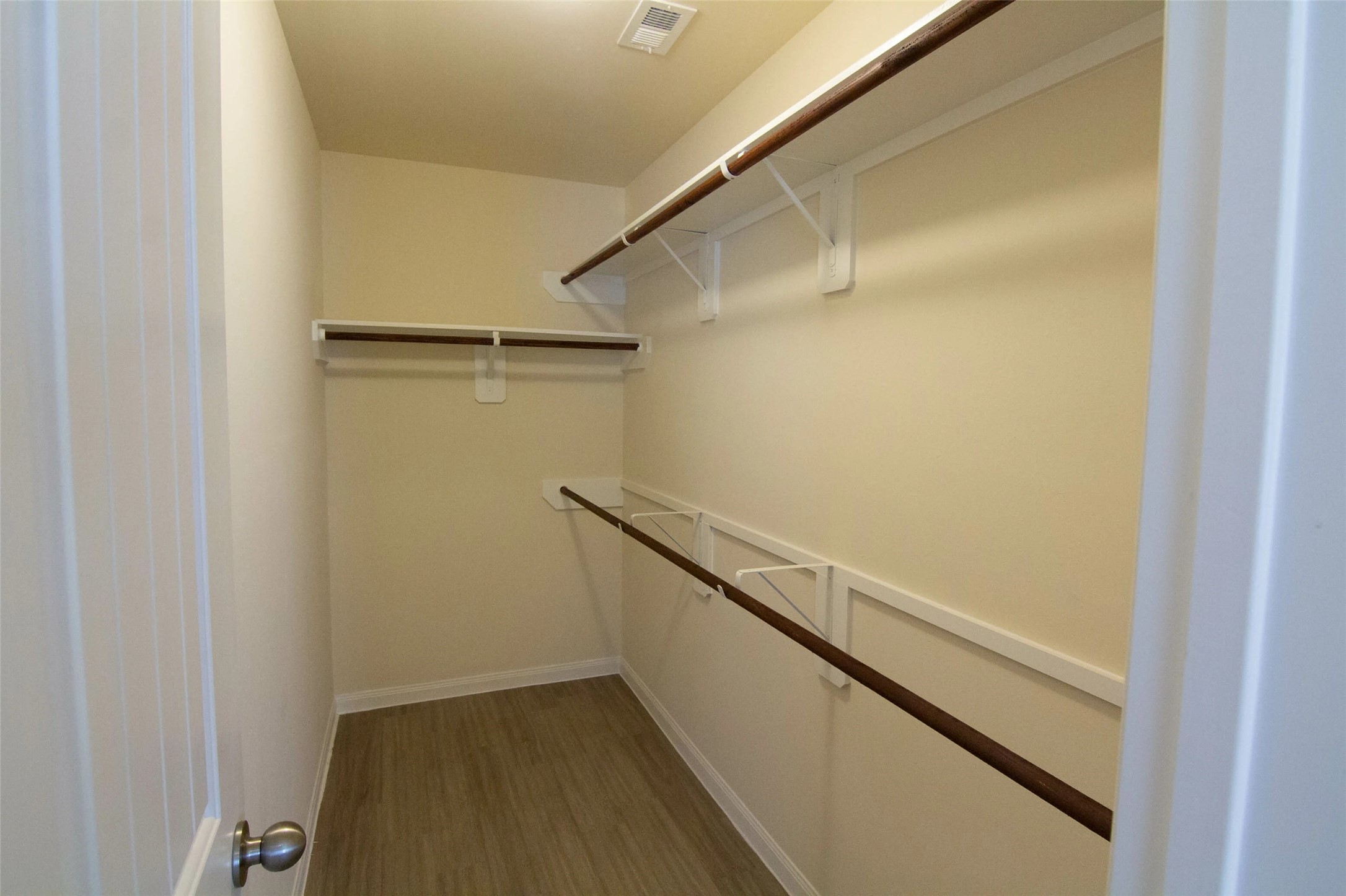 Photos may be representative of the floor plan and not the exact home. Finishes, layout, and features of the actual property for lease may vary. Photos may be representative of the floor plan and not the exact home. Finishes, layout, and features of the actual property for lease may vary.