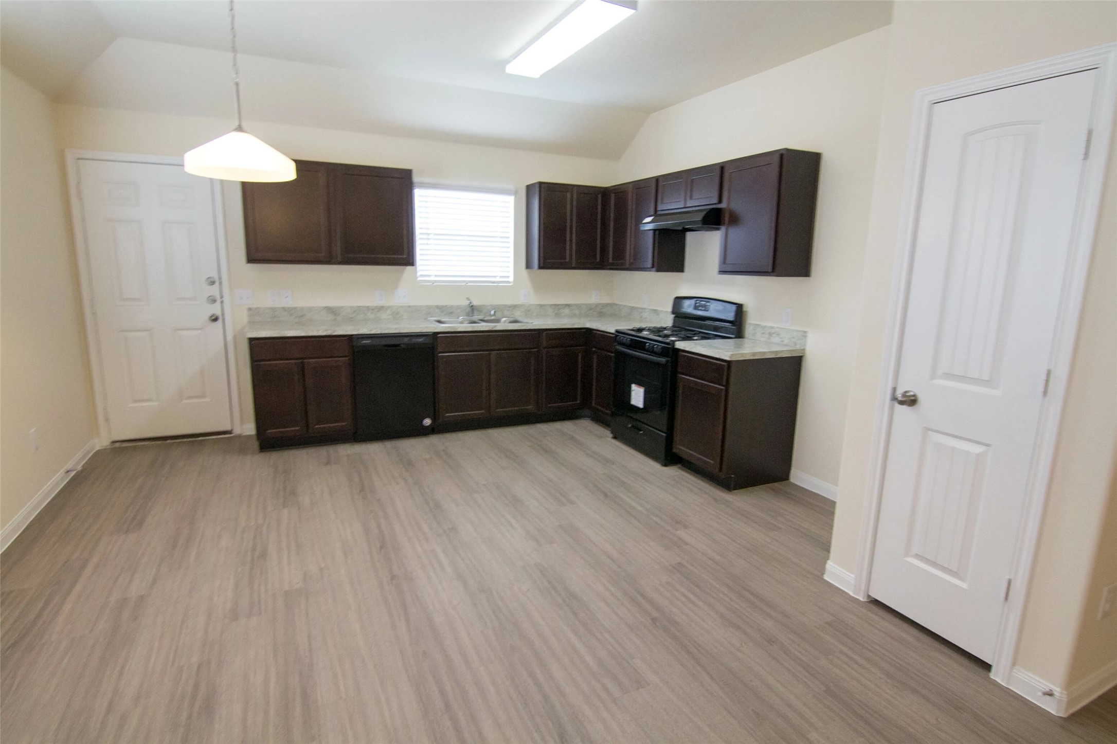 Photos may be representative of the floor plan and not the exact home. Finishes, layout, and features of the actual property for lease may vary. Photos may be representative of the floor plan and not the exact home. Finishes, layout, and features of the actual property for lease may vary.