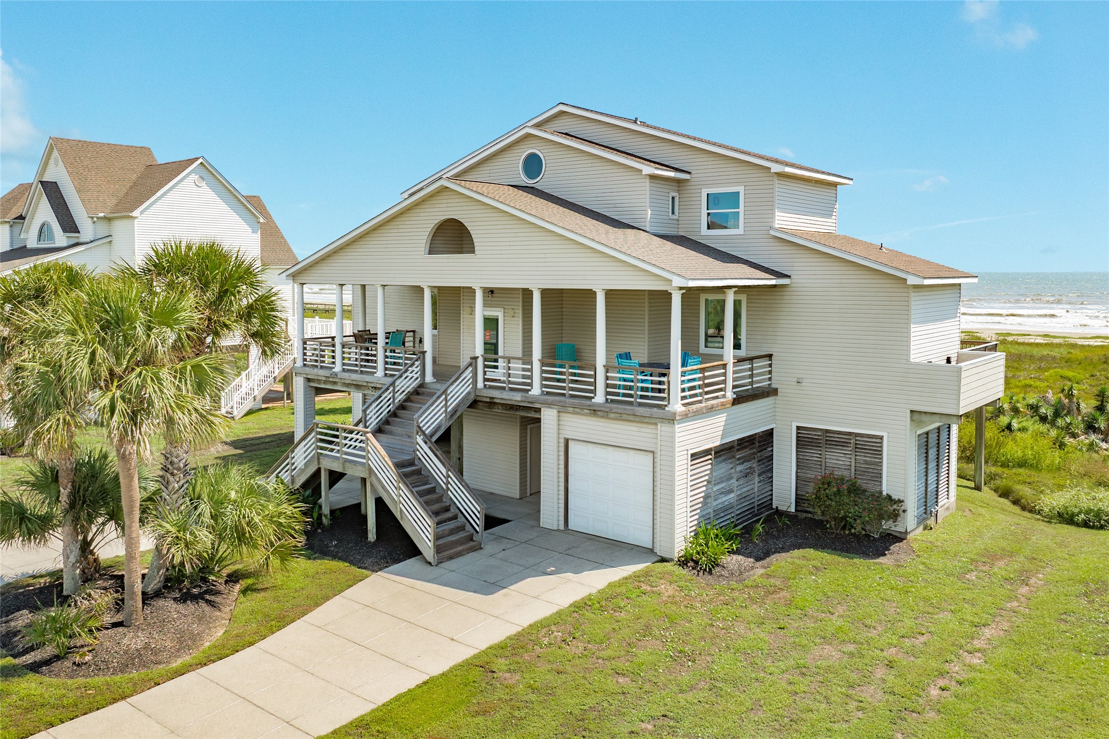 Welcome to 20911 W Sand Hill Dr