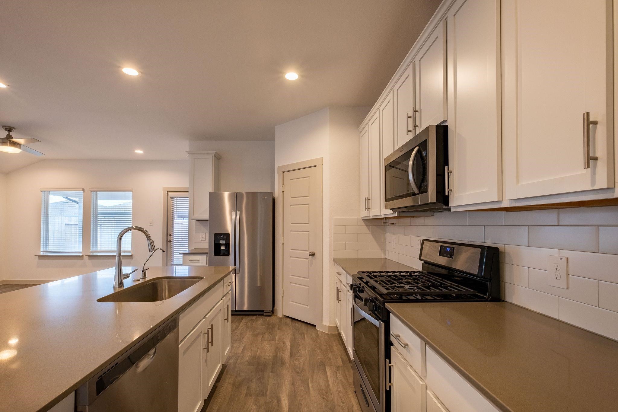 7723 Brushwood Drive, Rosharon, TX 77583