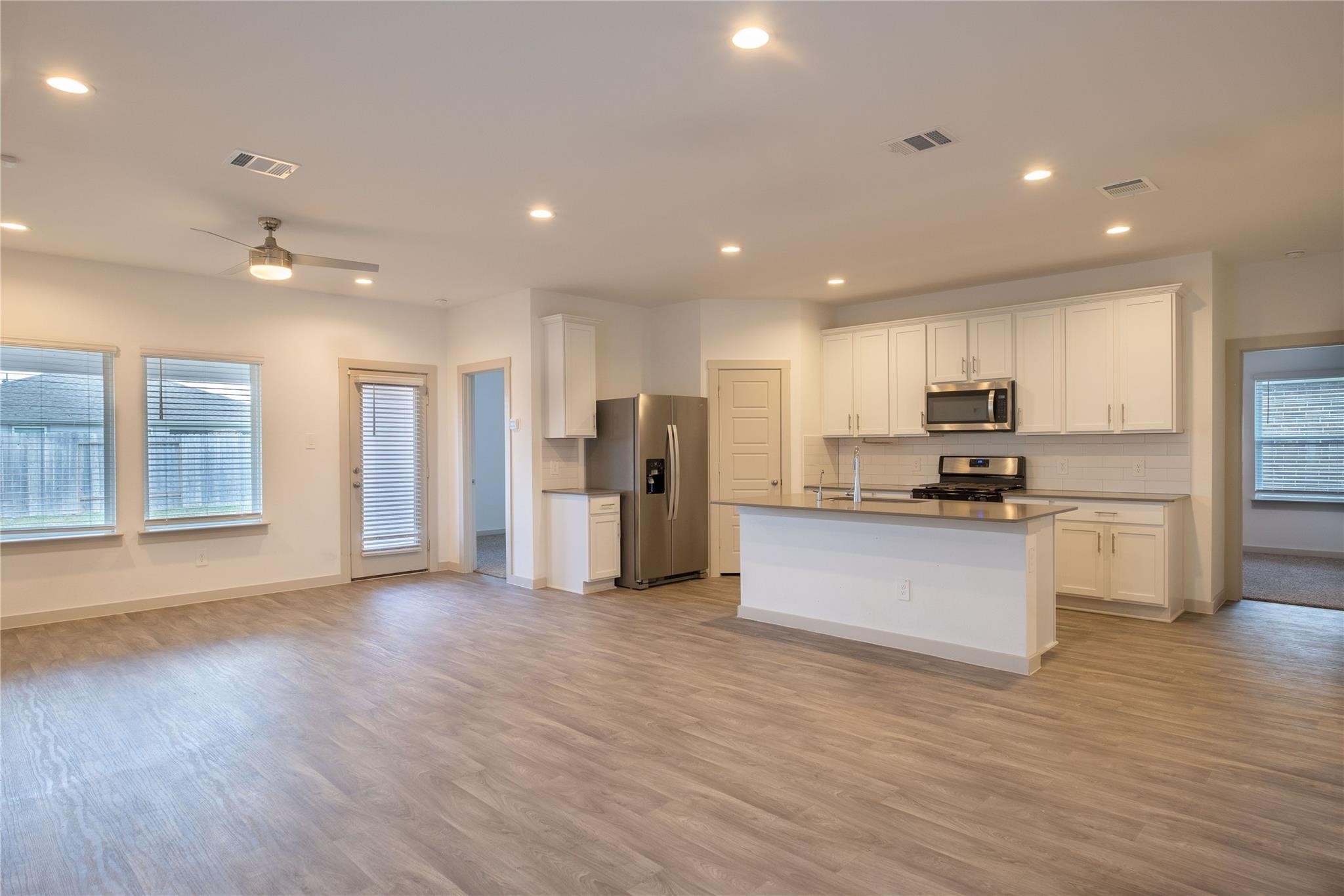 7723 Brushwood Drive, Rosharon, TX 77583