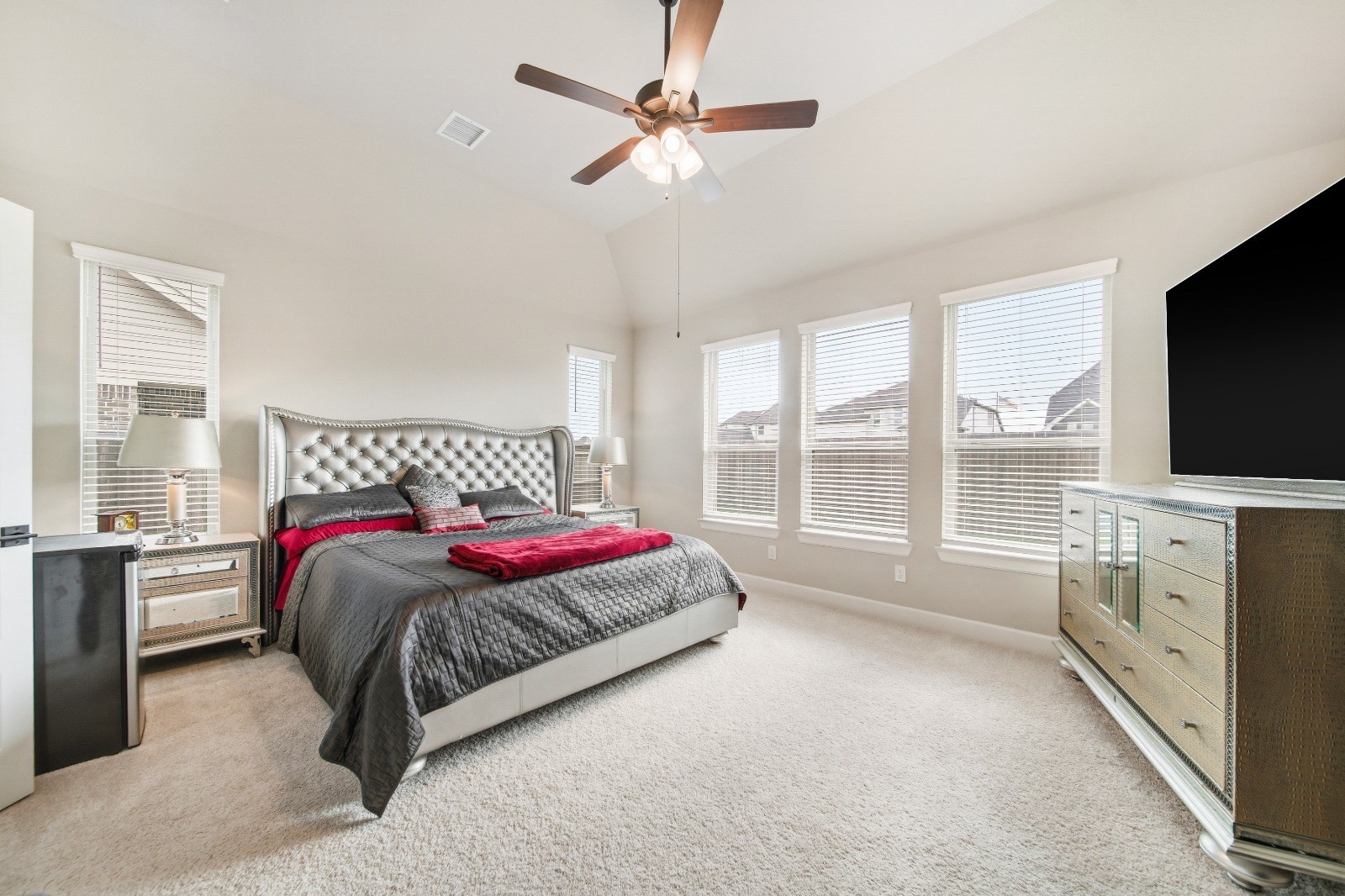 702 Hooks Trail, League City, TX 77573