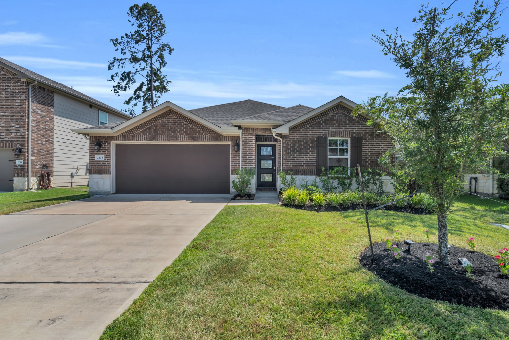 Welcome to 2315 Scarlett Pine Bend in the Cherry Pines Community!