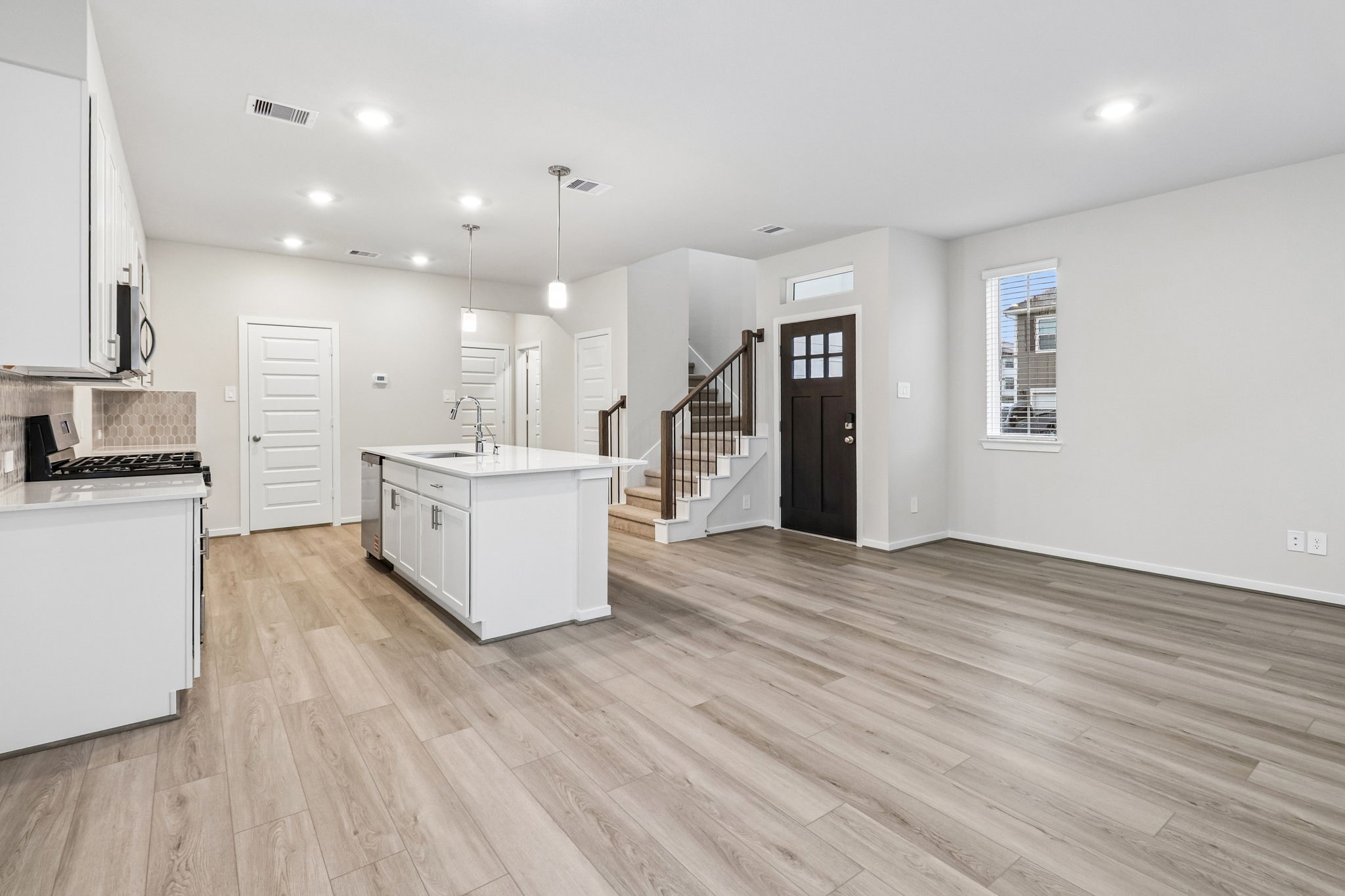 Photo is not of actual home, but is an inspirational photo of builder's model home and may depict options, furnishings, and/or decorator features that are not included. Photo is not of actual home, but is an inspirational photo of builder's model home and may depict options, furnishings, and/or decorator features that are not included.
