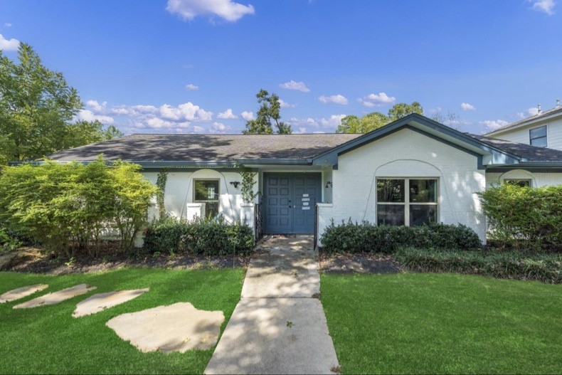 Welcome to 12710 Mutiny Lane, a single-story home on a spacious 0.58-acre lot in Pitcairn. Welcome to 12710 Mutiny Lane, a single-story home on a spacious 0.58-acre lot in Pitcairn.