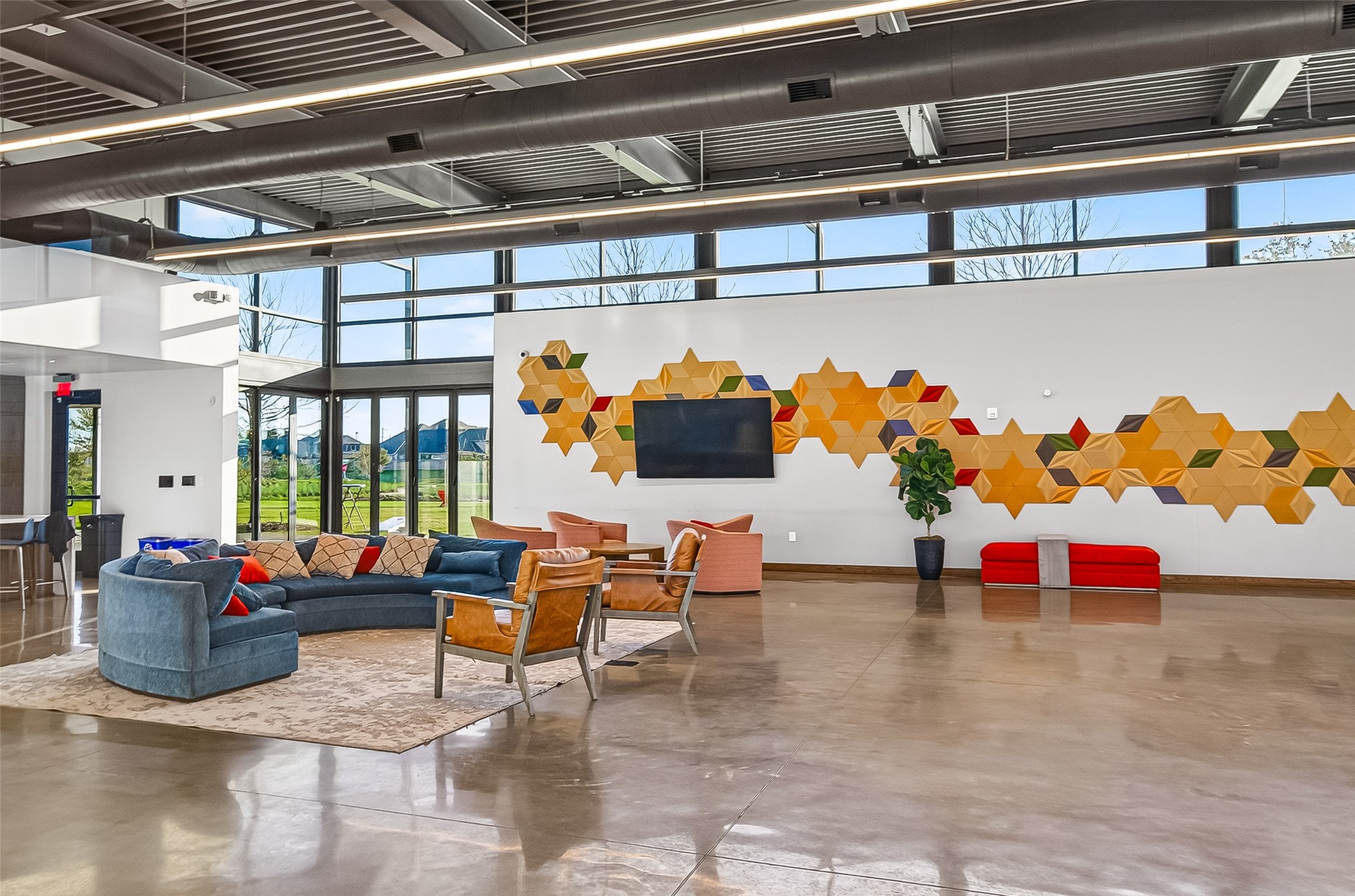 Located in Prairie Land the Longwing Humming Room is a beautiful private event space available for resident celebrations and gatherings, including birthdays, weddings and special occasions. Reservations are available for a fee. Check with HOA for more information.
