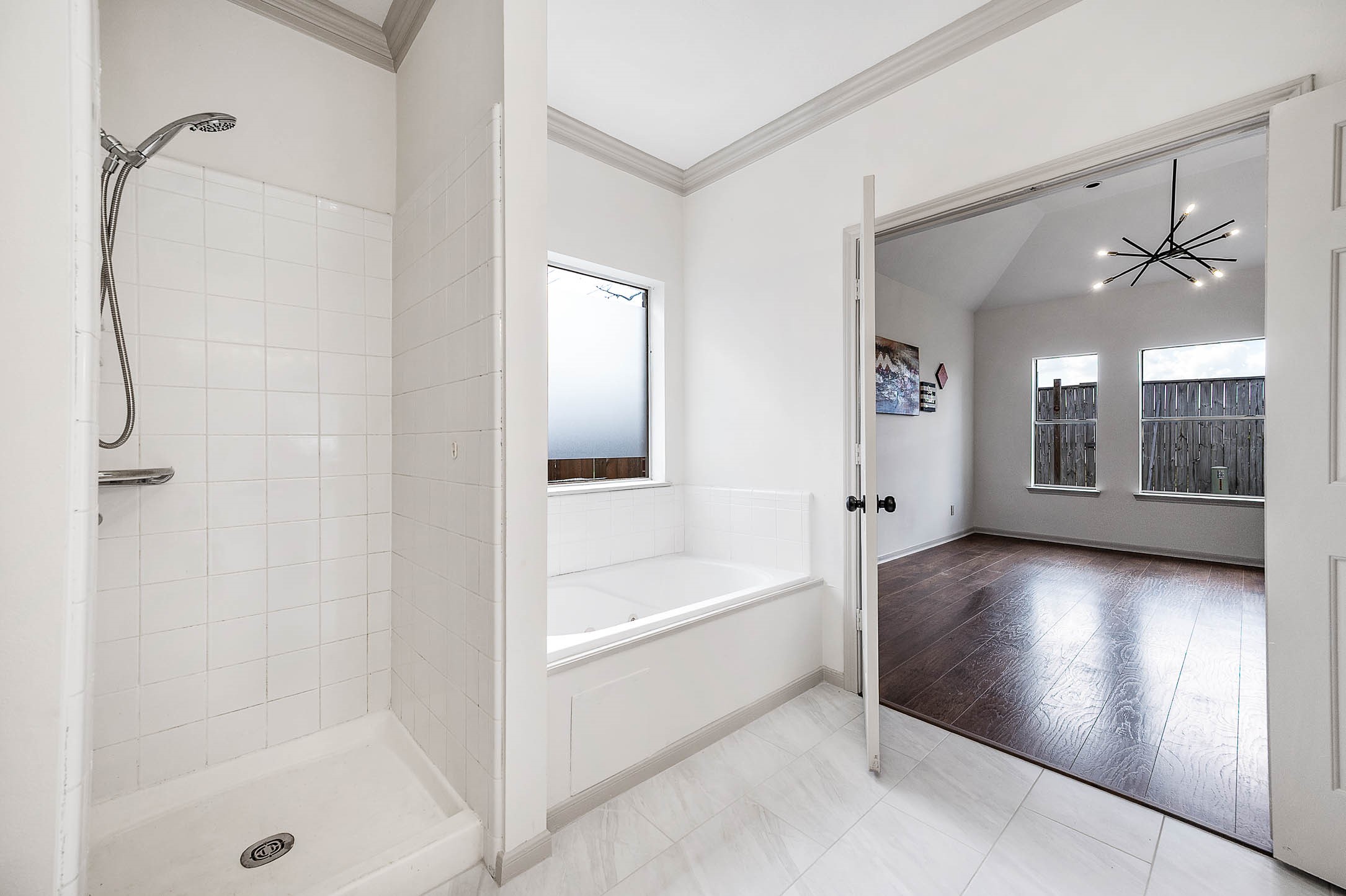 separate tub and shower area