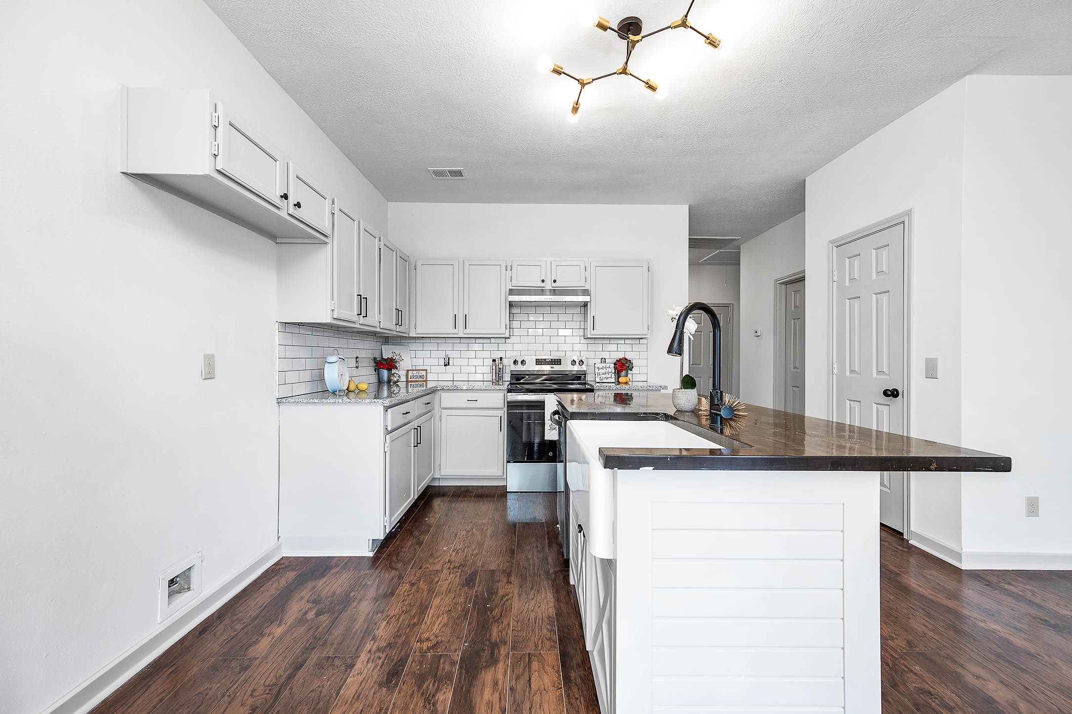 Kitchen with the classic farm sink