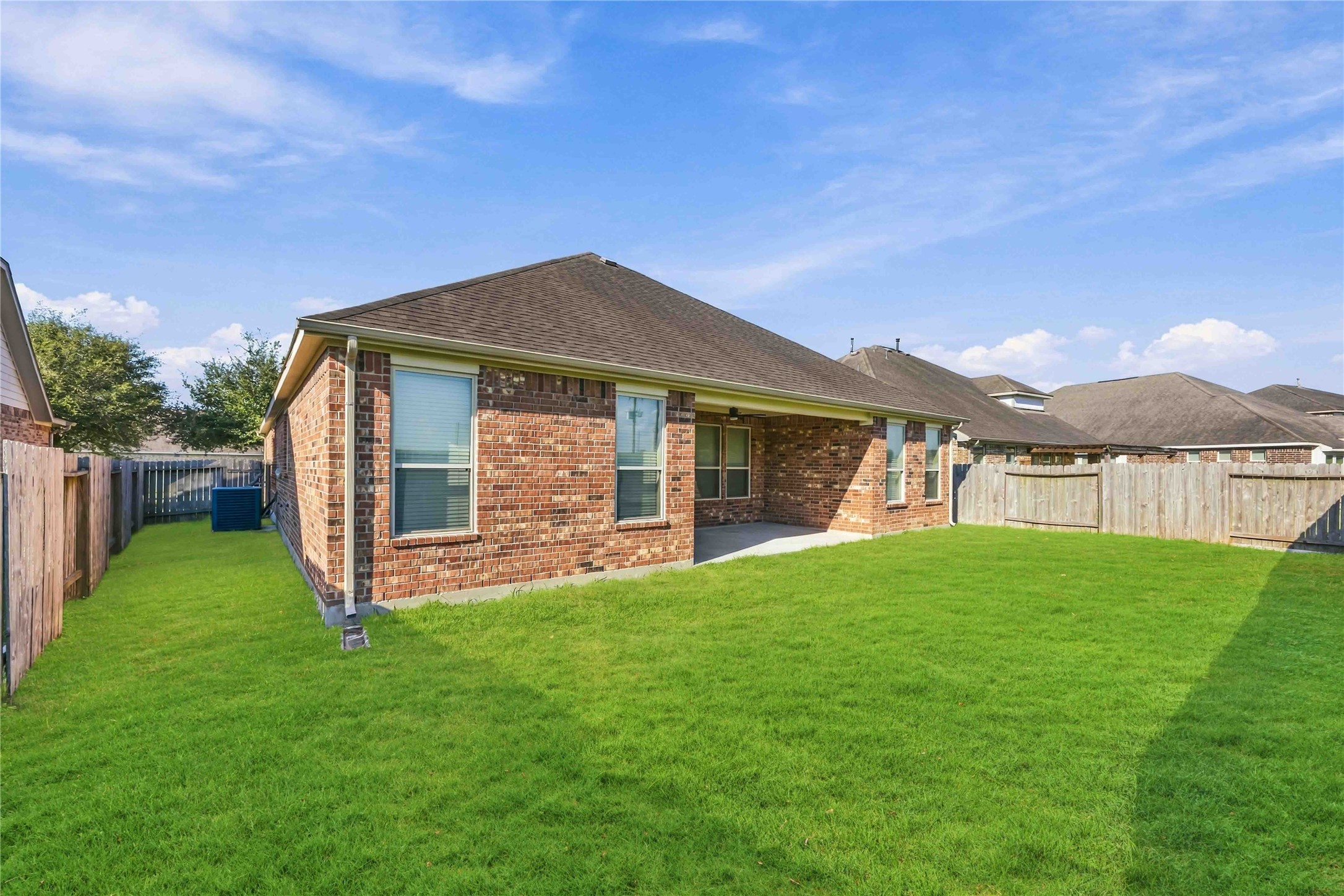 2210 Dama Drive, Rosenberg, TX 77471