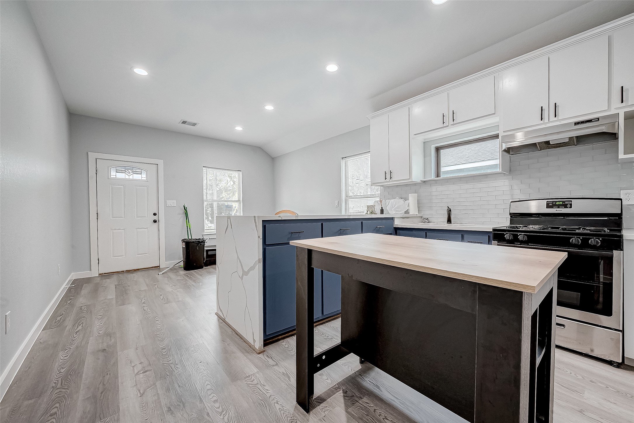 6725 Avenue K, Houston, TX 77011