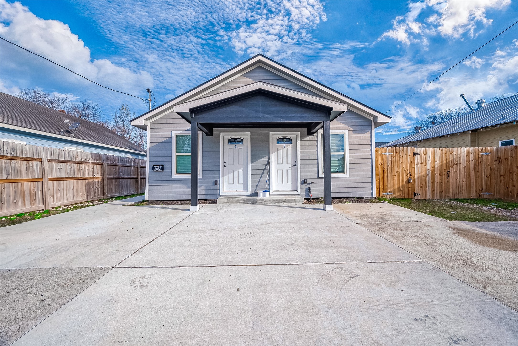 6725 Avenue K, Houston, TX 77011