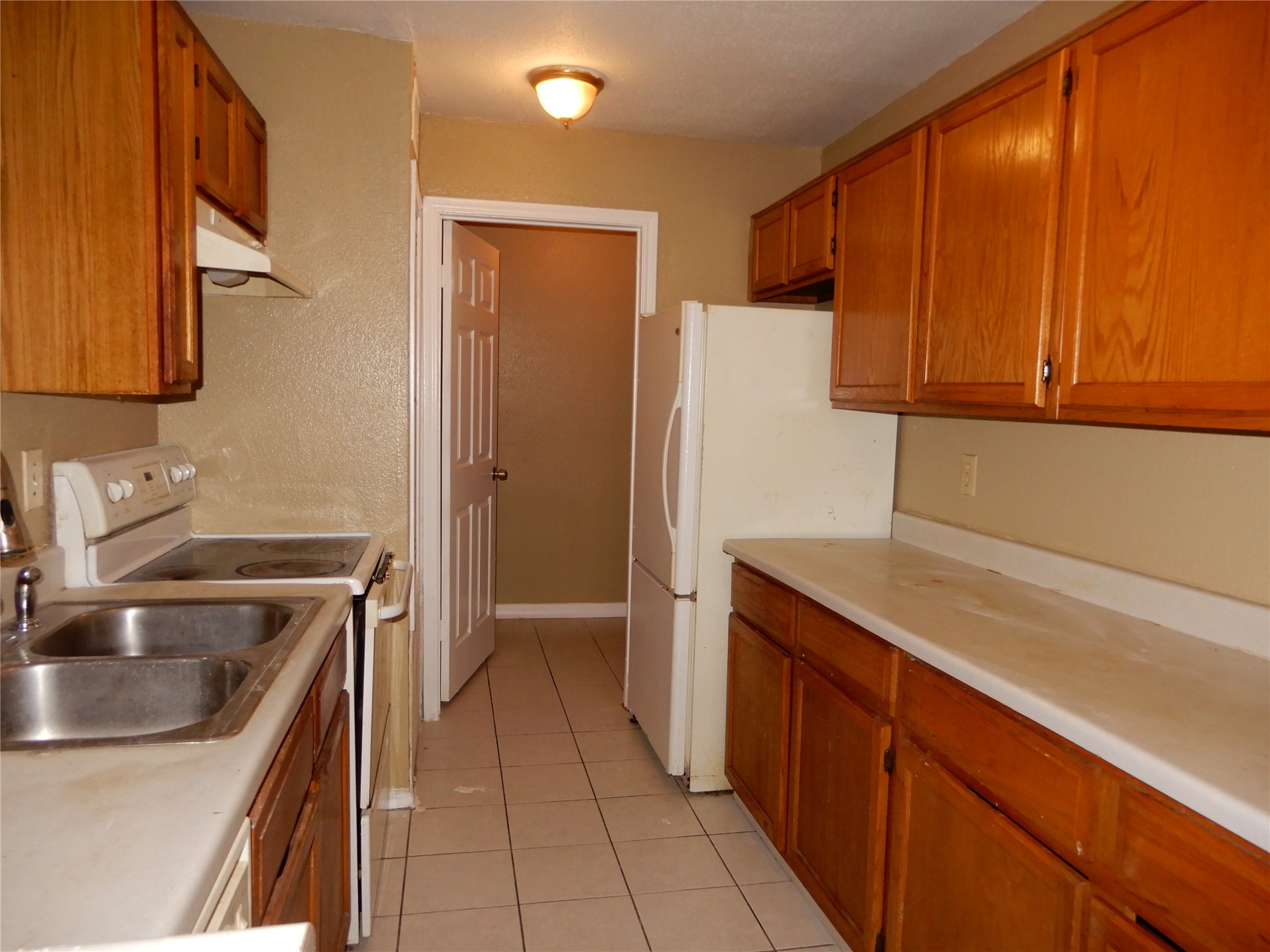 10767 Braes Bend Drive, Houston, TX 77071