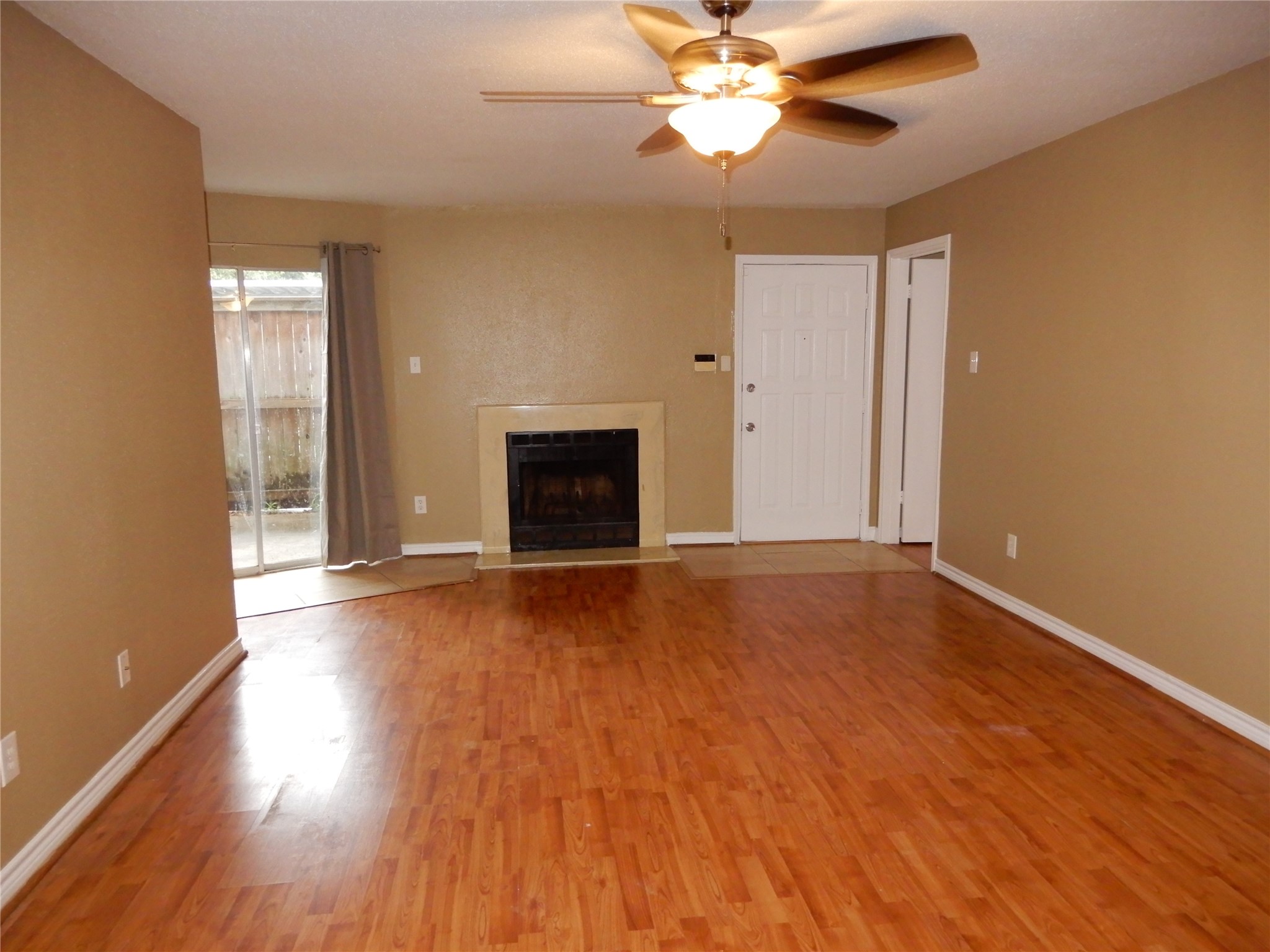 10767 Braes Bend Drive, Houston, TX 77071