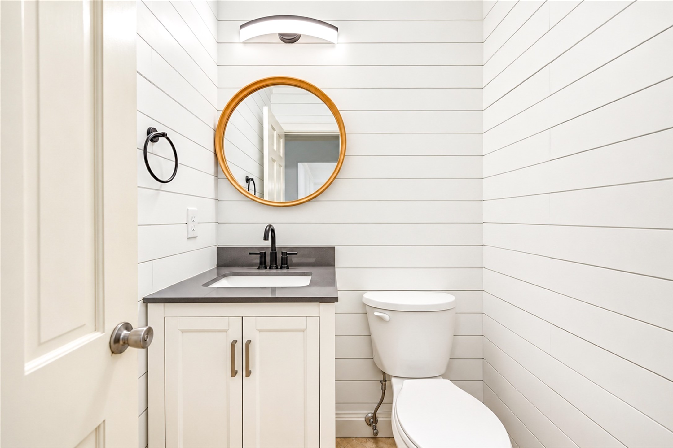 Half Bathrom