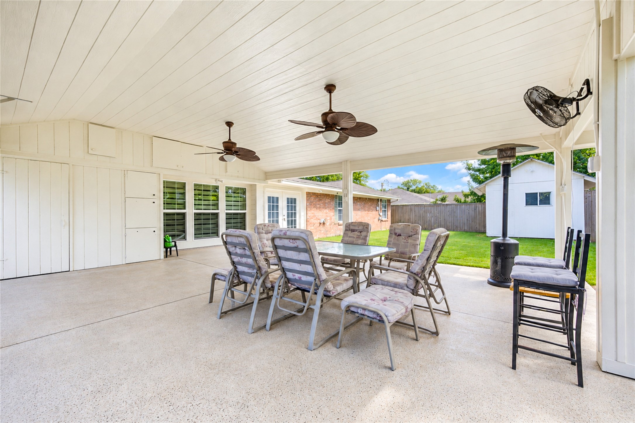 703 Oriole Lane, Pasadena, TX 77502
