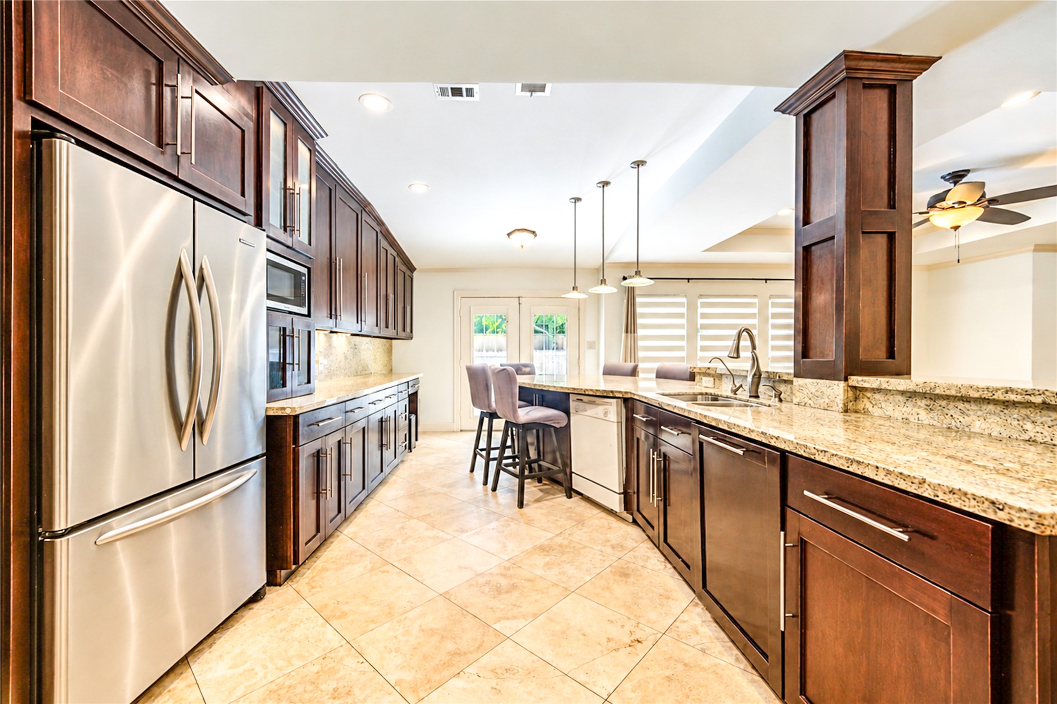 703 Oriole Lane, Pasadena, TX 77502