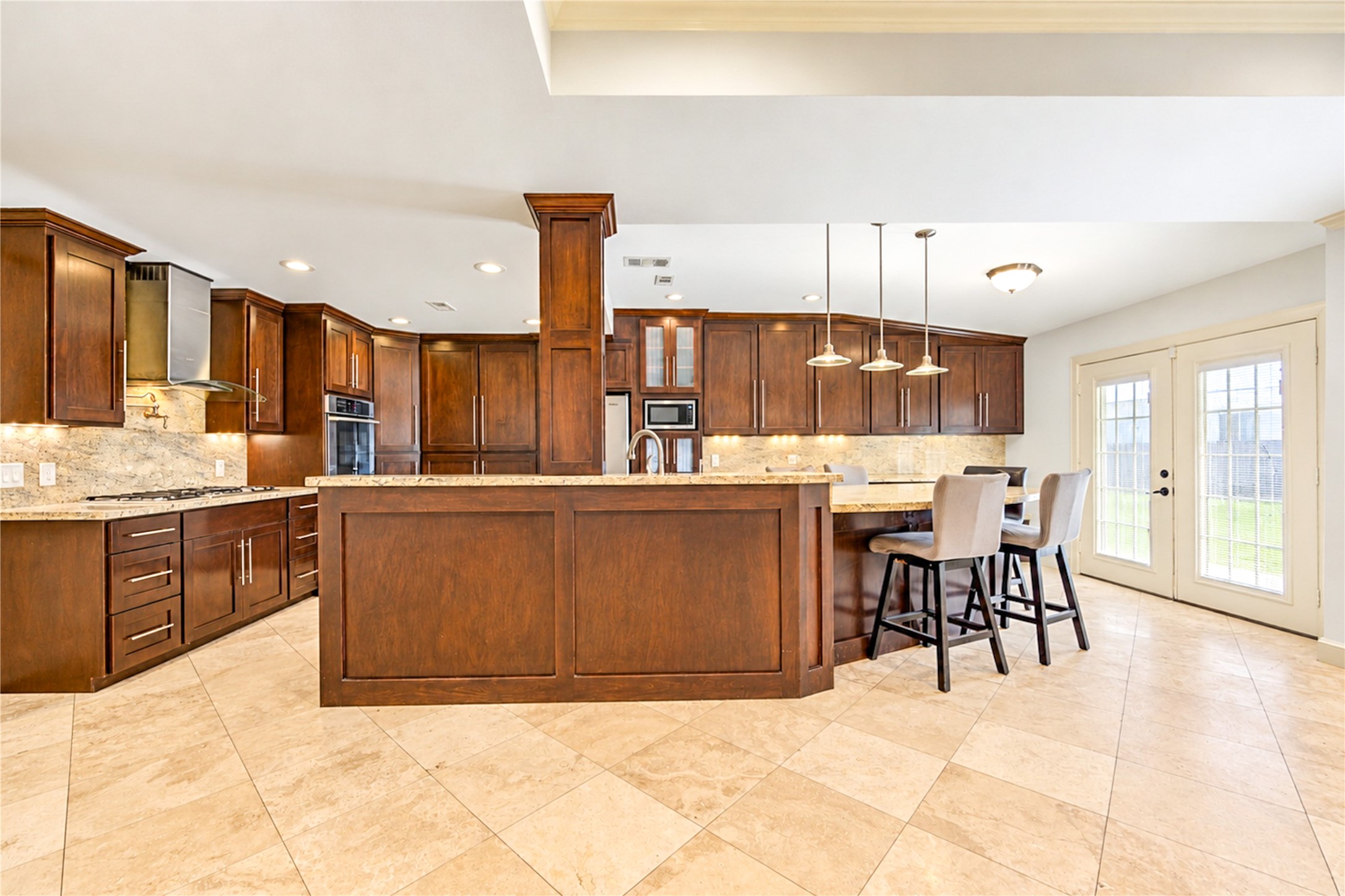 703 Oriole Lane, Pasadena, TX 77502