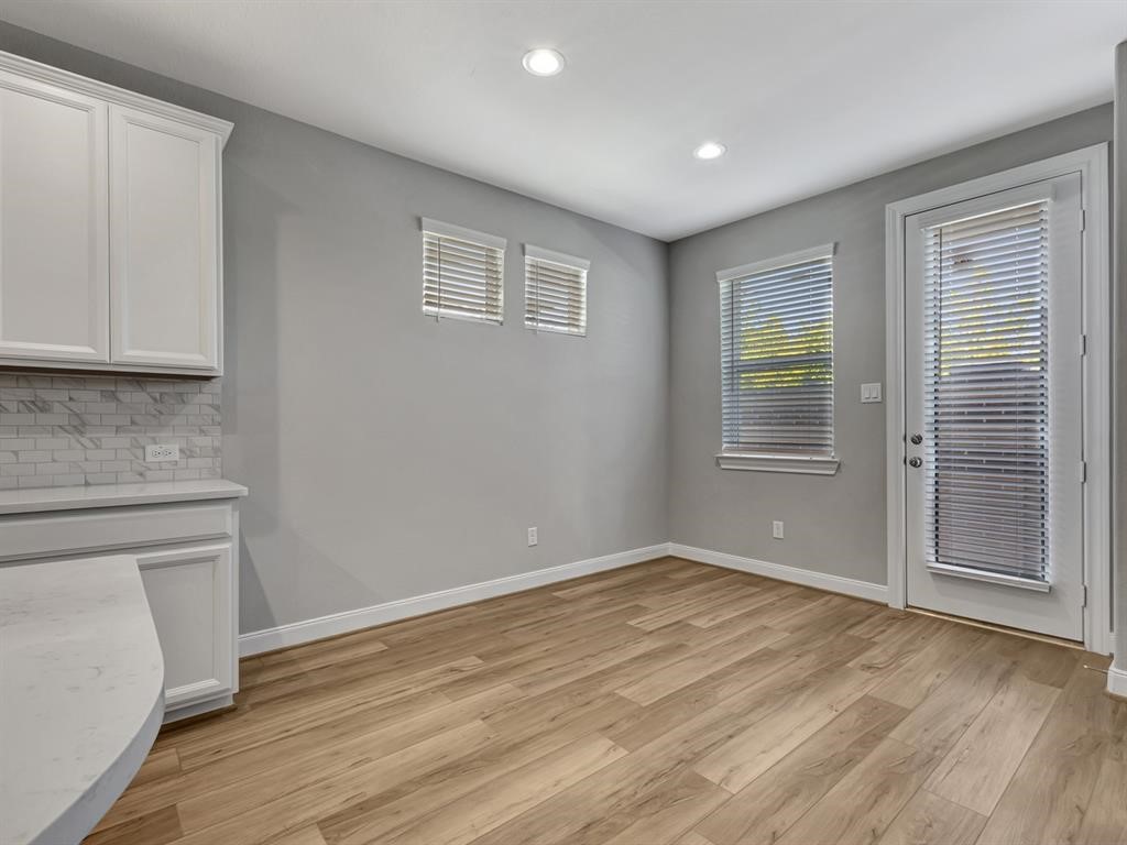 9828 Rugged Oaks Drive, Houston, TX 77080
