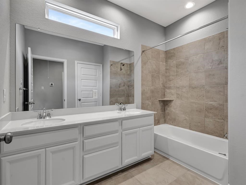 9828 Rugged Oaks Drive, Houston, TX 77080
