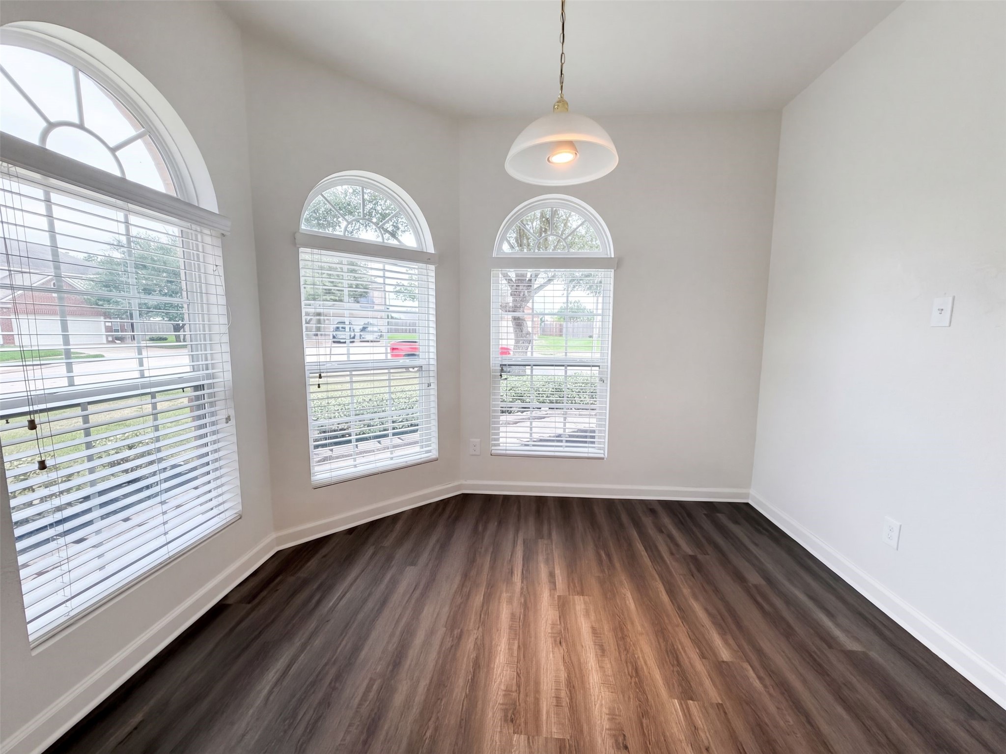 19043 Taverns Crossing Lane, Houston, TX 77084