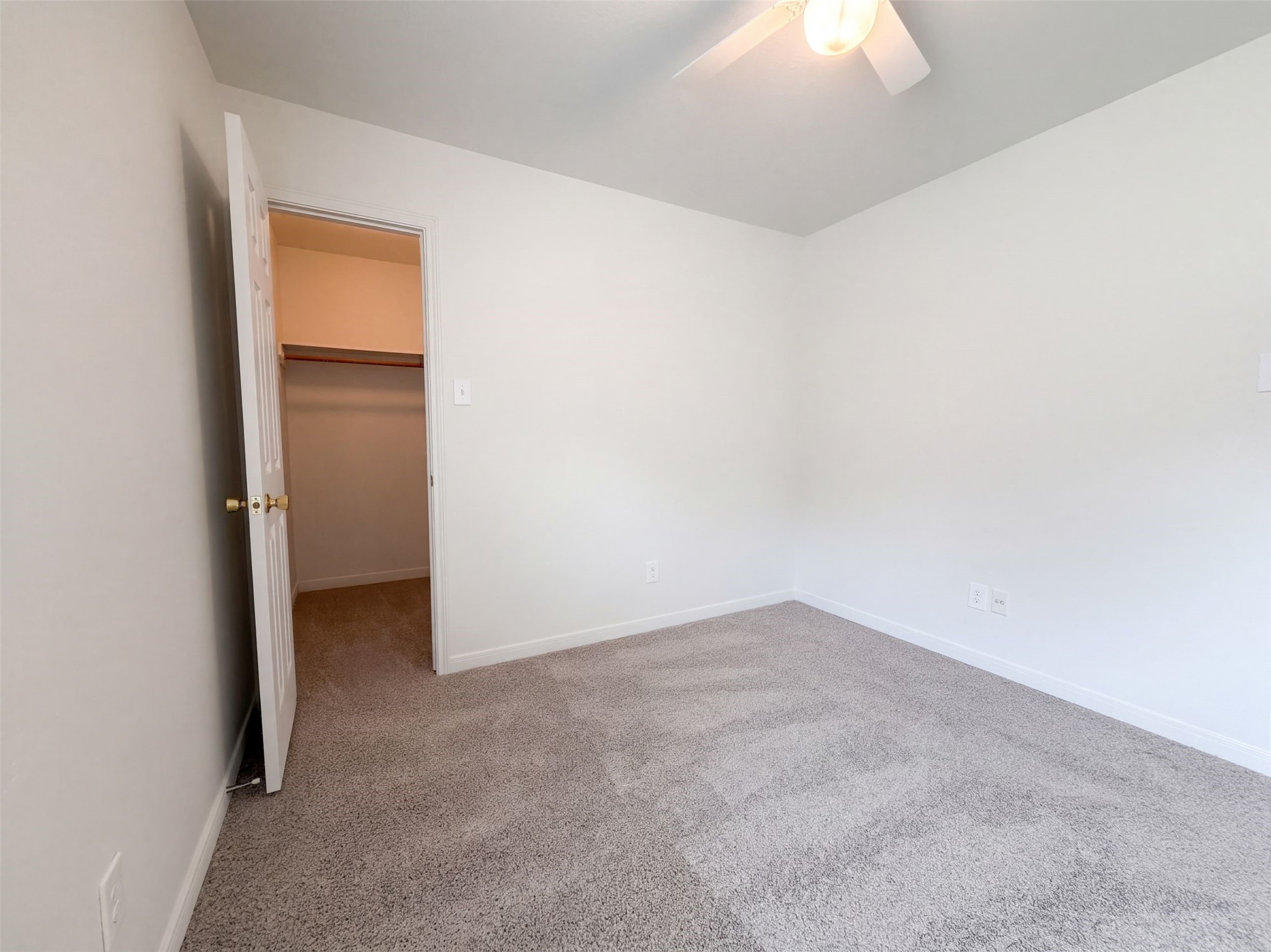 19043 Taverns Crossing Lane, Houston, TX 77084