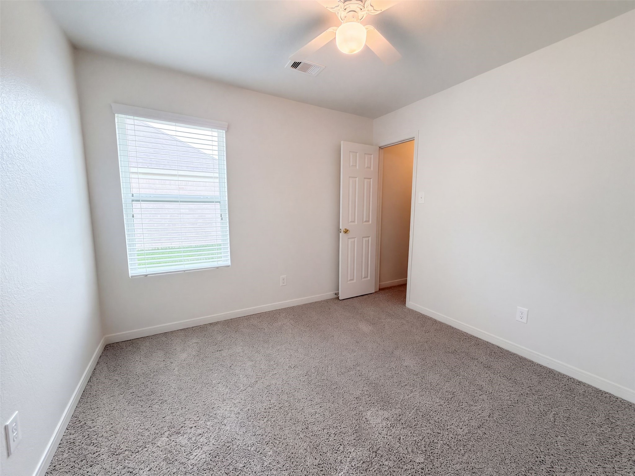 19043 Taverns Crossing Lane, Houston, TX 77084