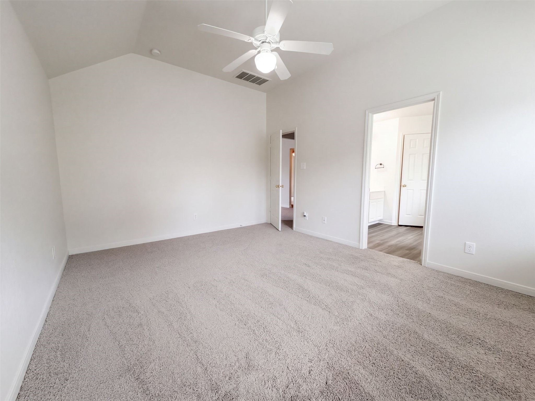 19043 Taverns Crossing Lane, Houston, TX 77084