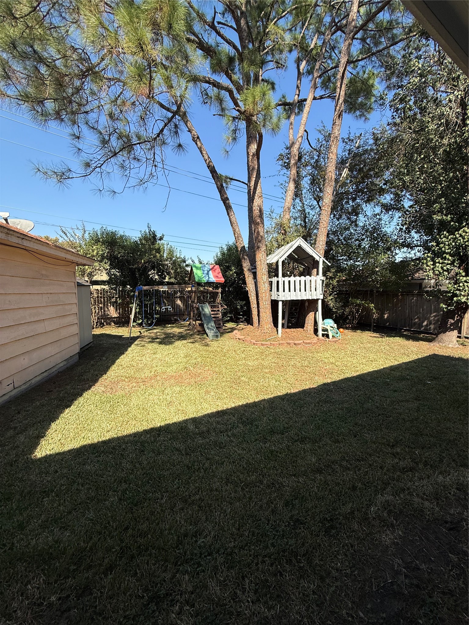 10818 Chevy Chase Drive, Houston, TX 77042