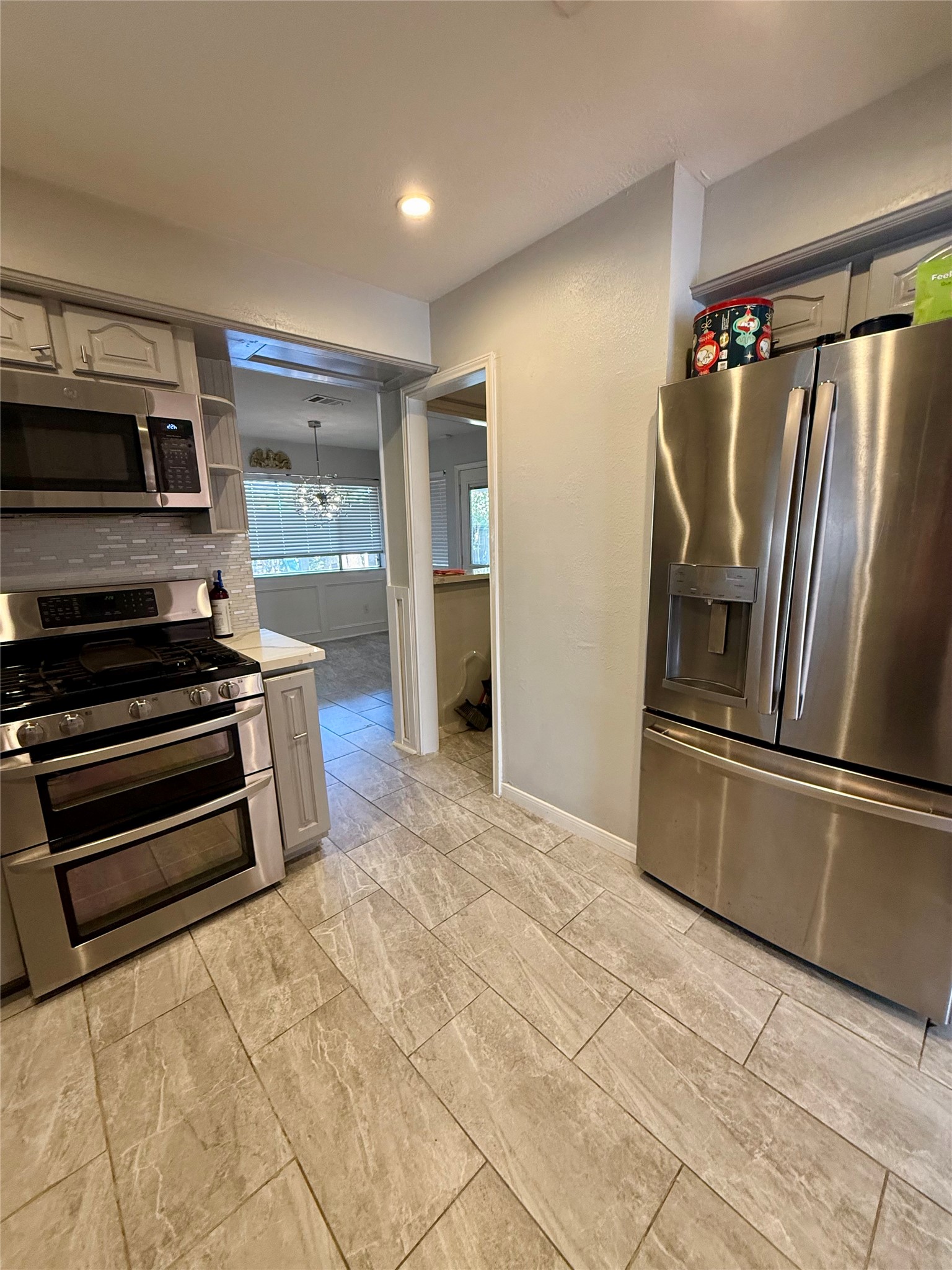 10818 Chevy Chase Drive, Houston, TX 77042