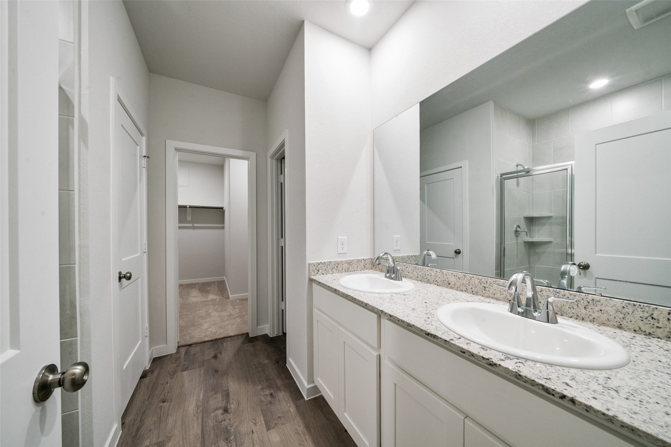 496 Shoreview Drive, Conroe, TX 77303