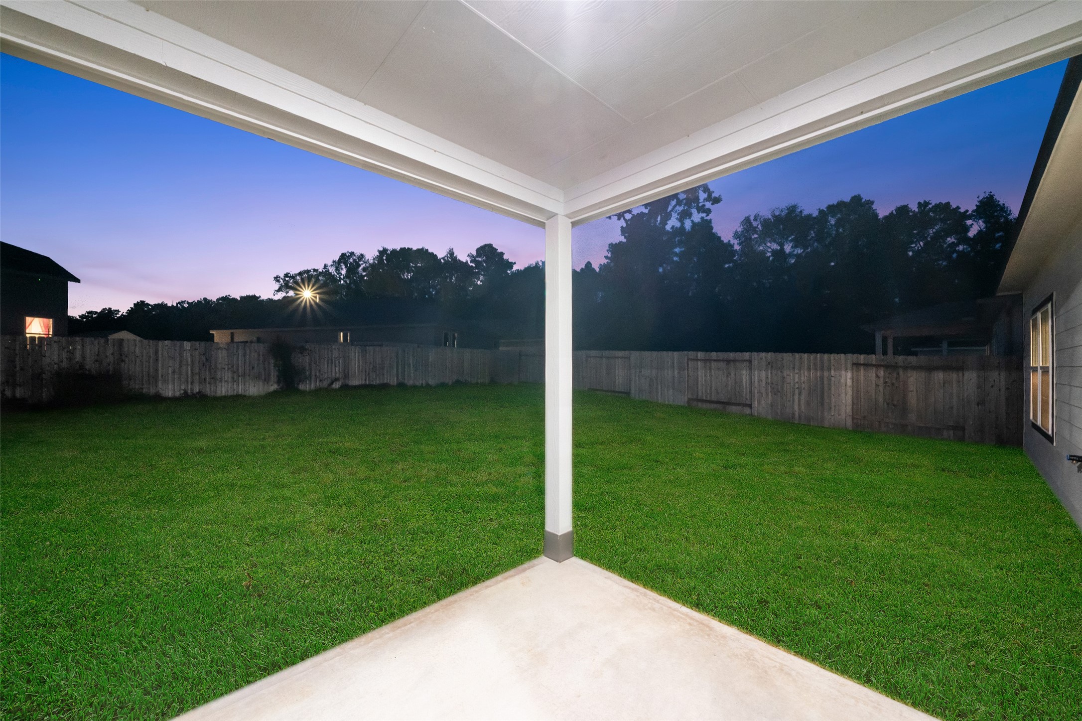 496 Shoreview Drive, Conroe, TX 77303