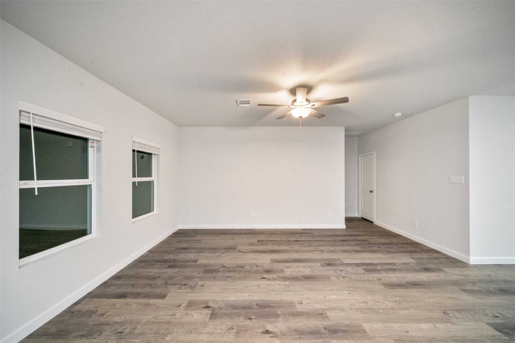 496 Shoreview Drive, Conroe, TX 77303