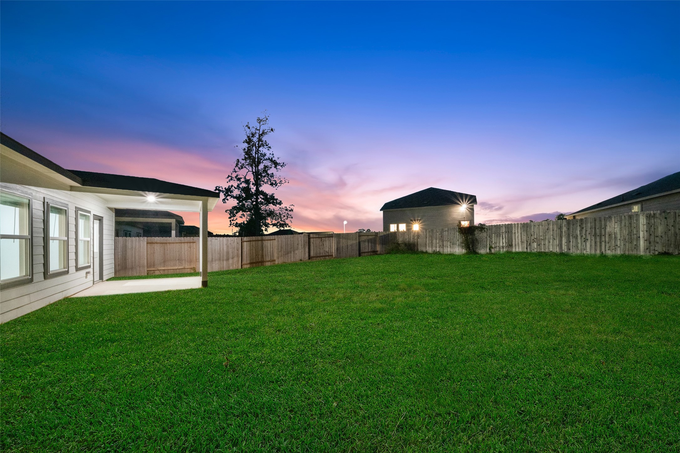 496 Shoreview Drive, Conroe, TX 77303